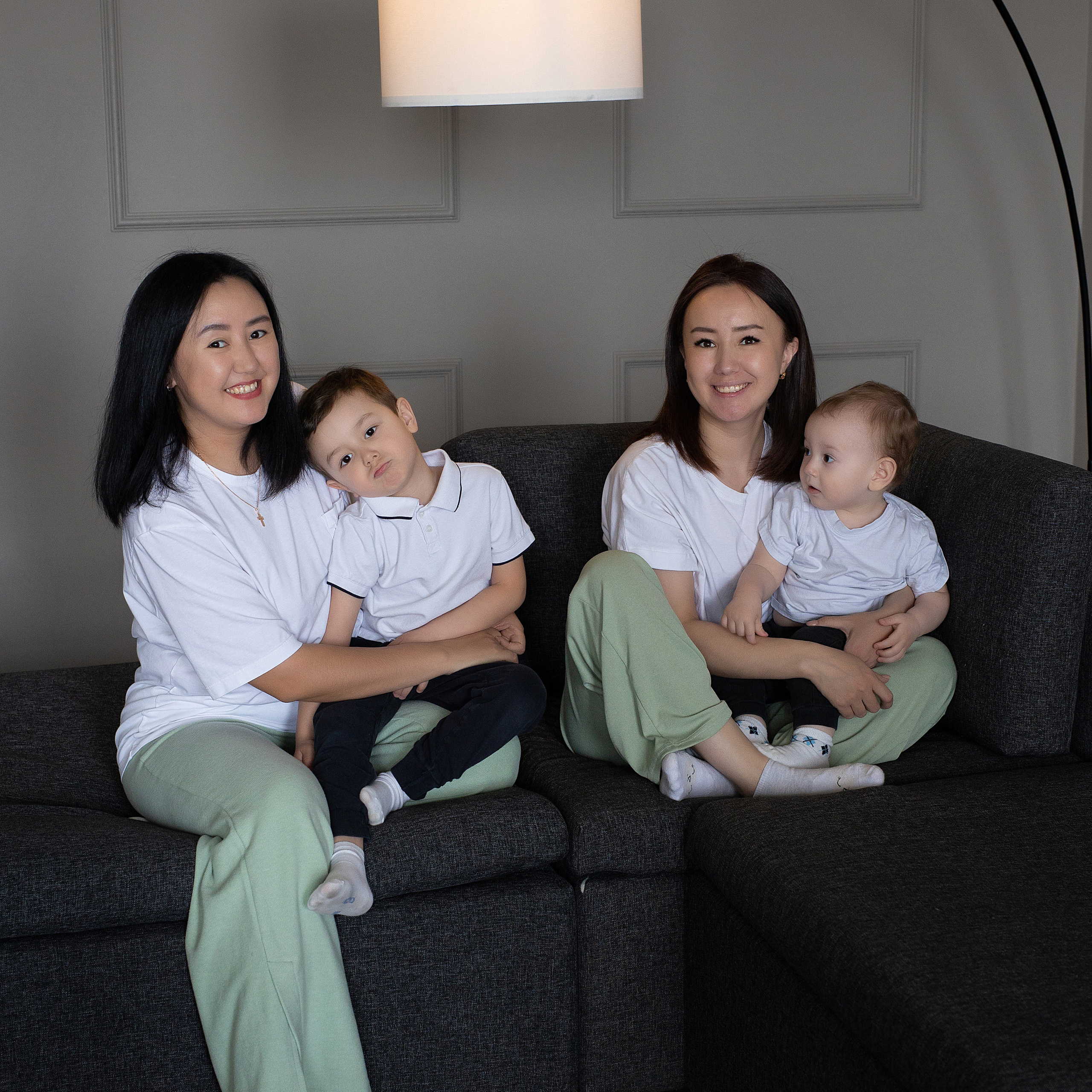 фотосессия для семьи с двумя сыновьями в питере