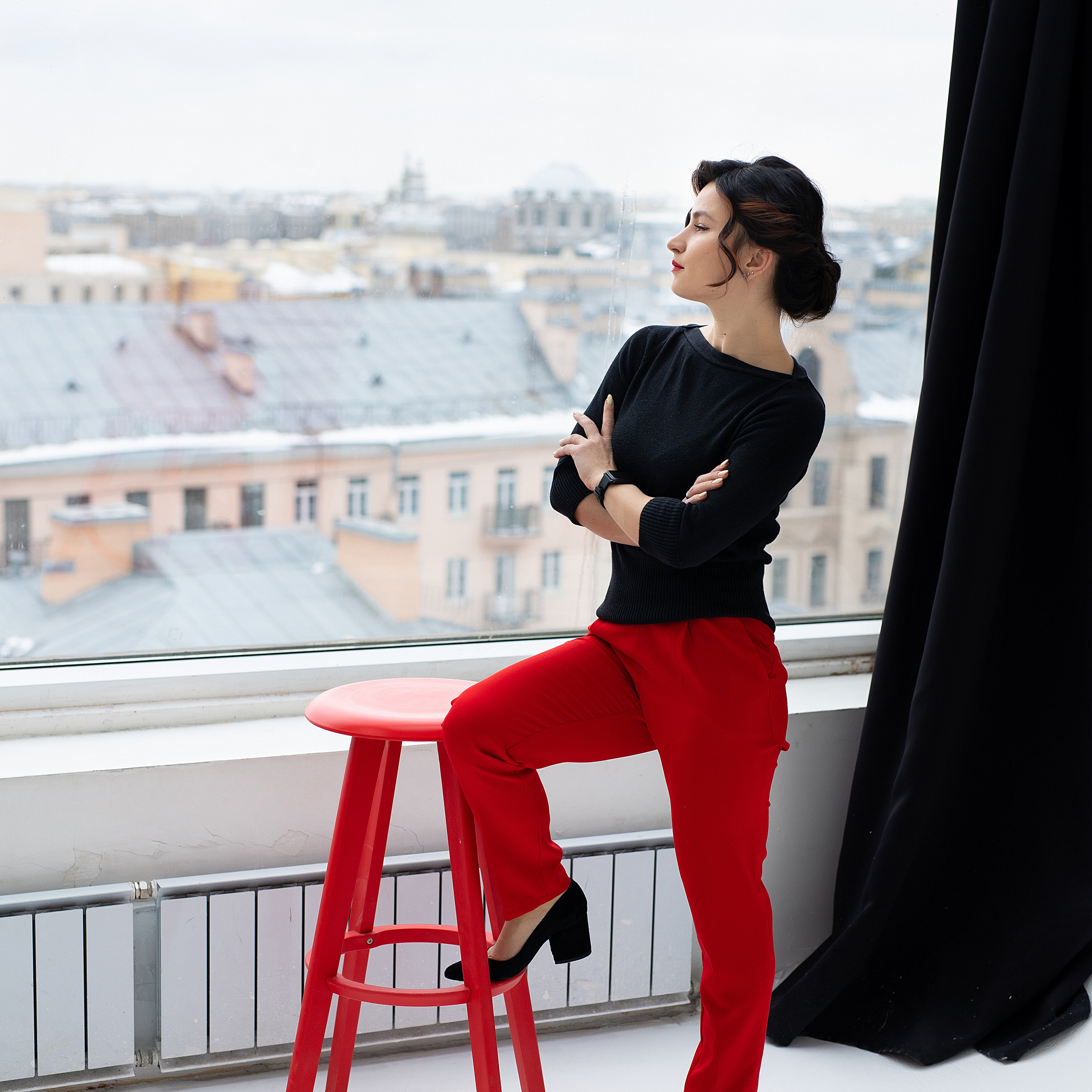 женский деловой портрет в фотостудии