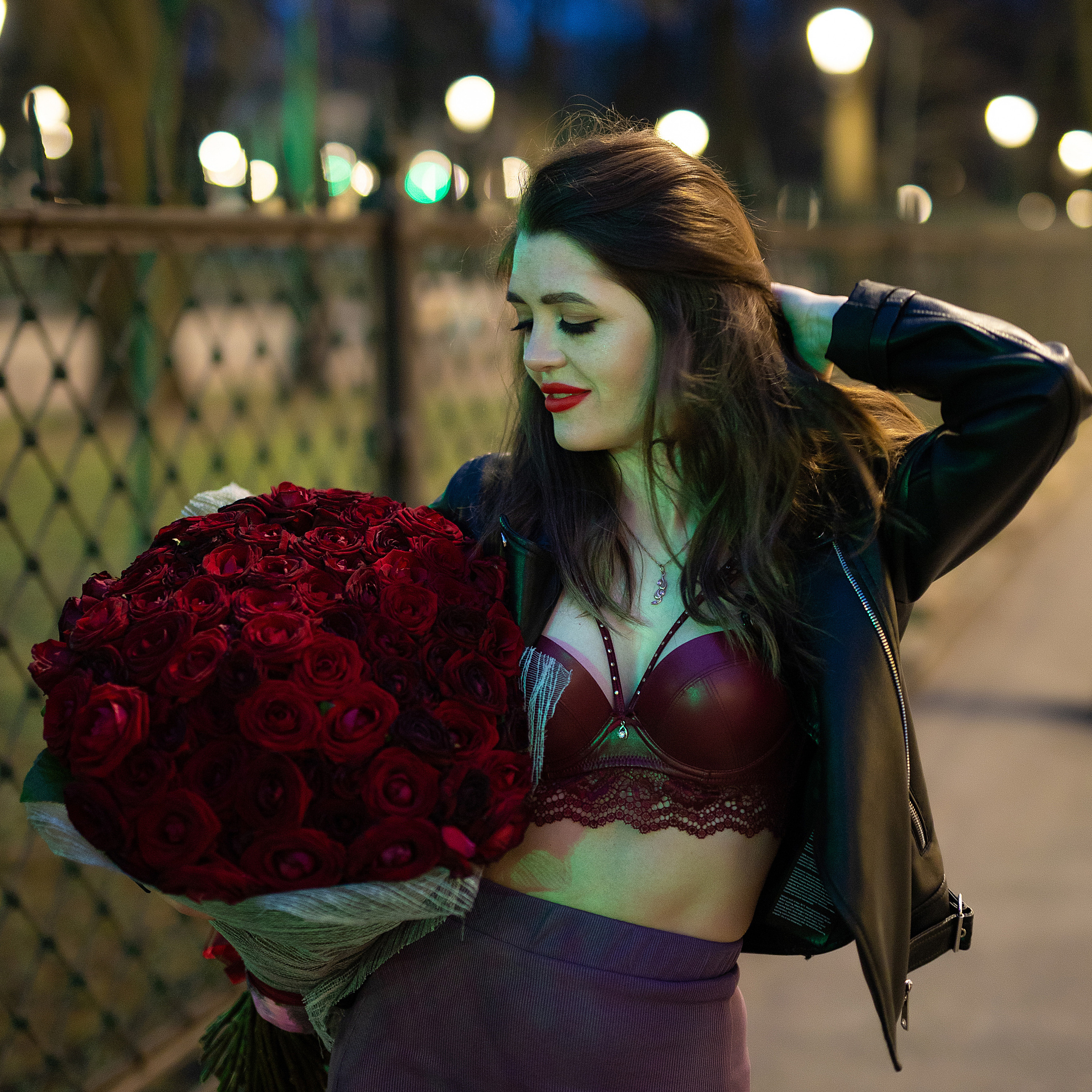 красивое красное  бельё для фотосессии