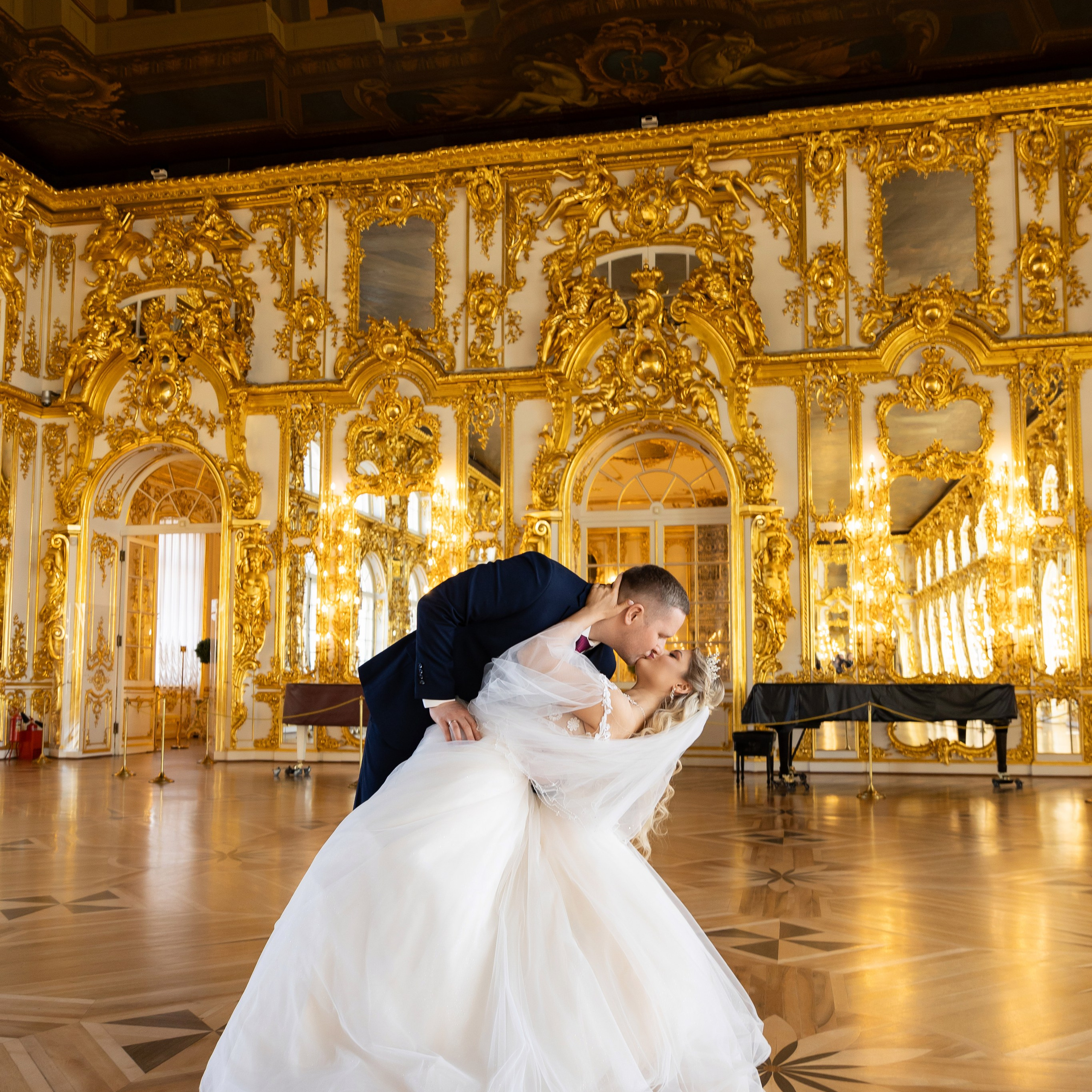 Свадебная фотосессия в Екатерининском дворце. Семейный и свадебный фотограф в Санкт-Петербурге Татьяна Швыкова