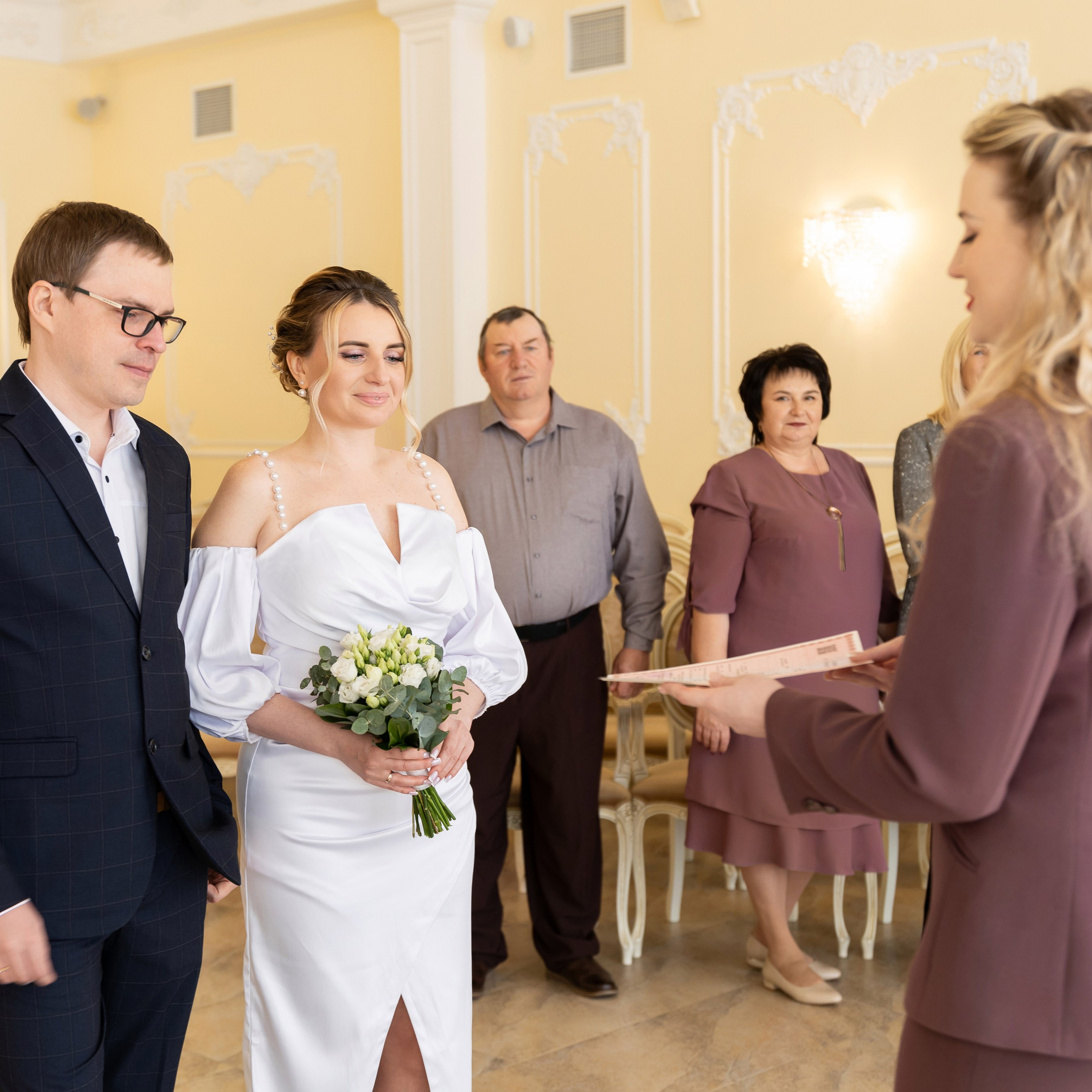 Регистрация в ЗАГС Красносельского района. Семейный и свадебный фотограф в Санкт-Петербурге Татьяна Швыкова