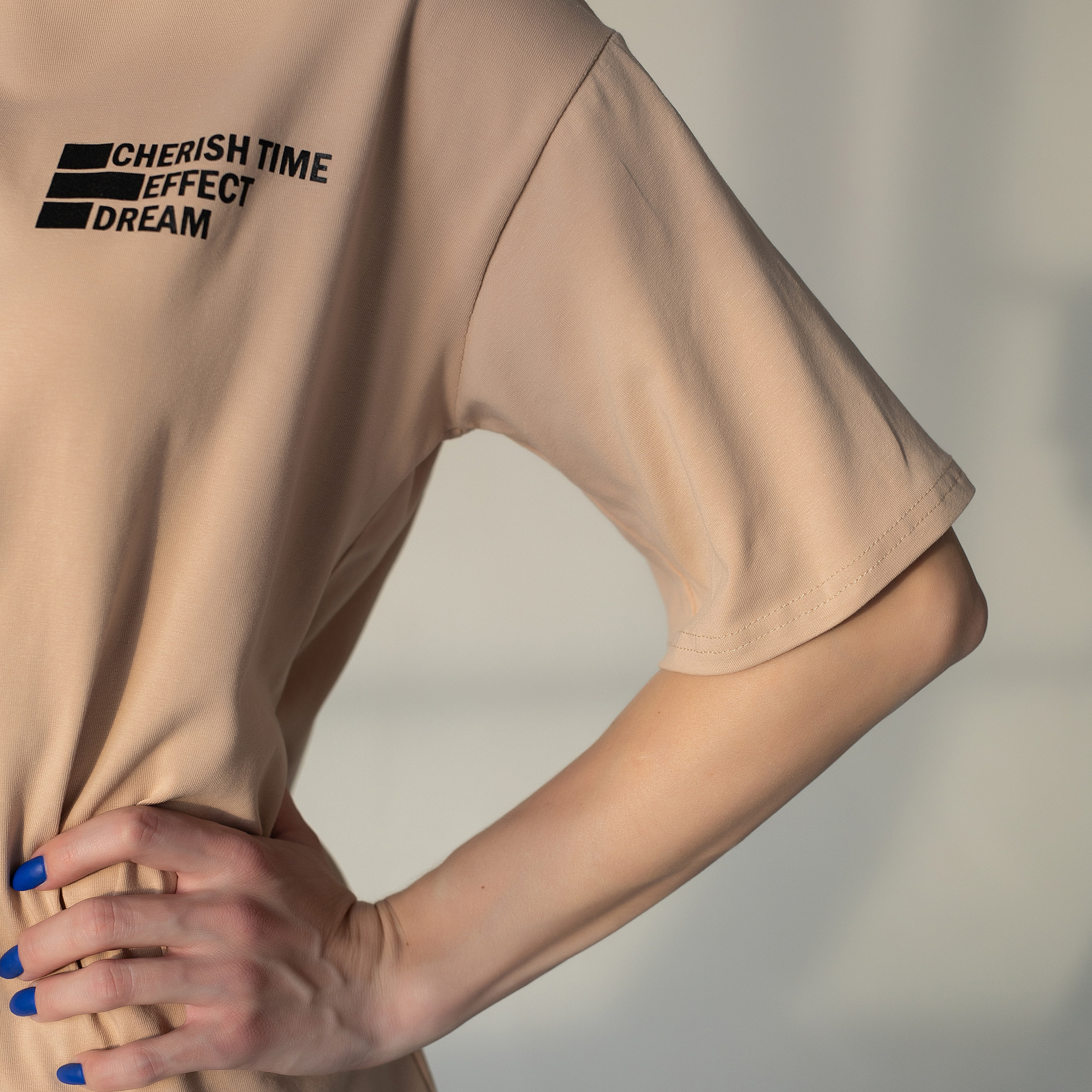 фотосессия для маркетплейс на белом фоне