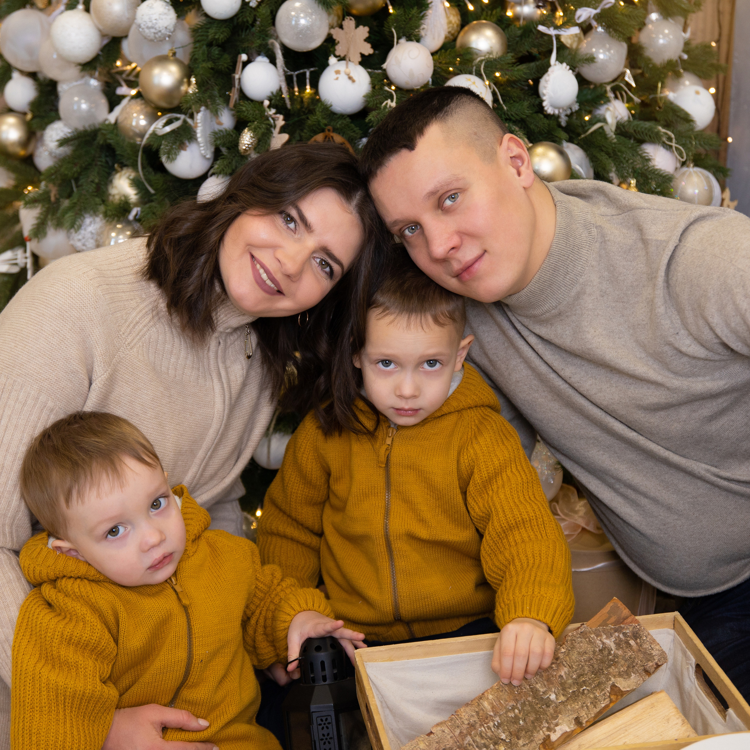 Новогодние съёмки в студии. Семейный и свадебный фотограф в Санкт-Петербурге Татьяна Швыкова