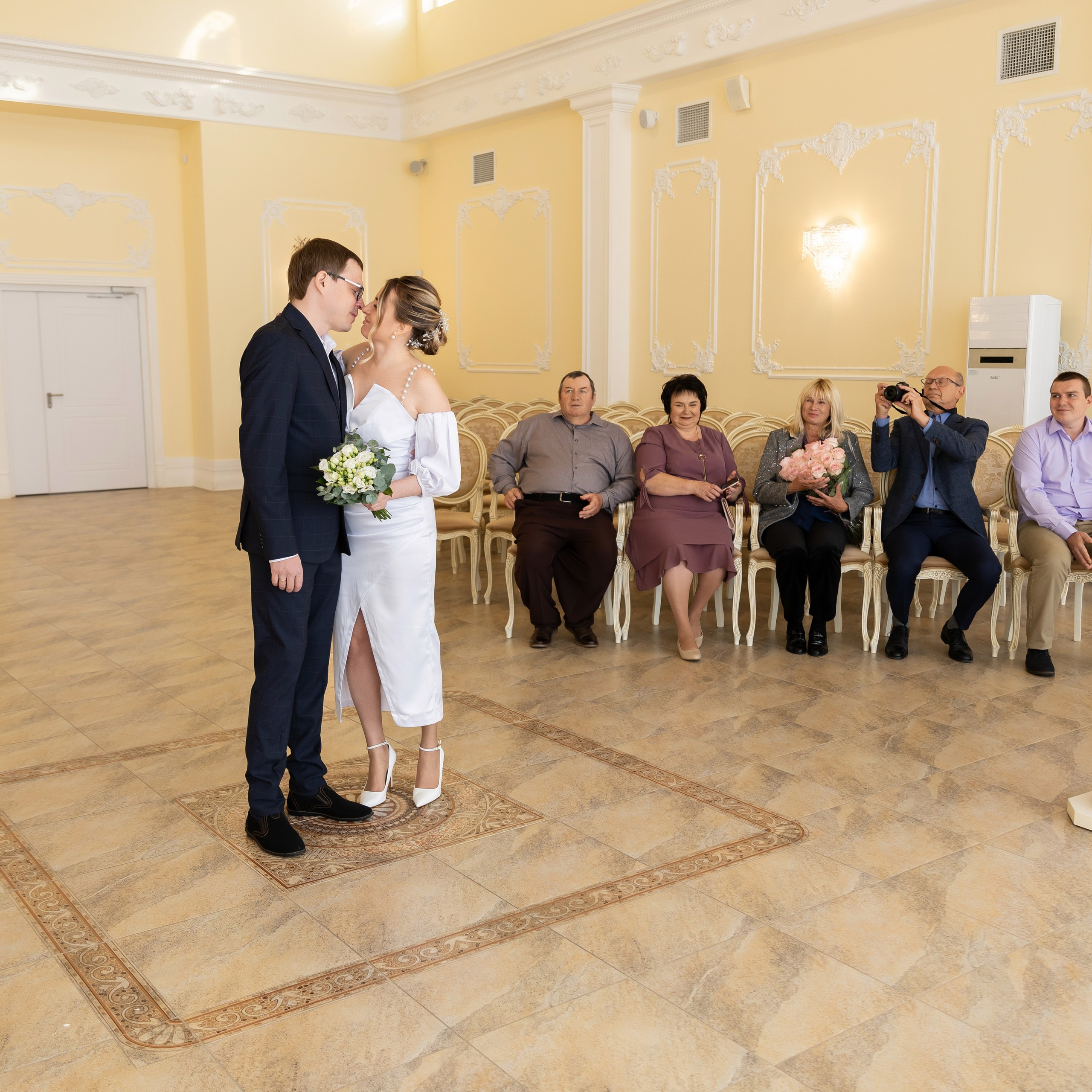 Регистрация в ЗАГС Красносельского района. Семейный и свадебный фотограф в Санкт-Петербурге Татьяна Швыкова