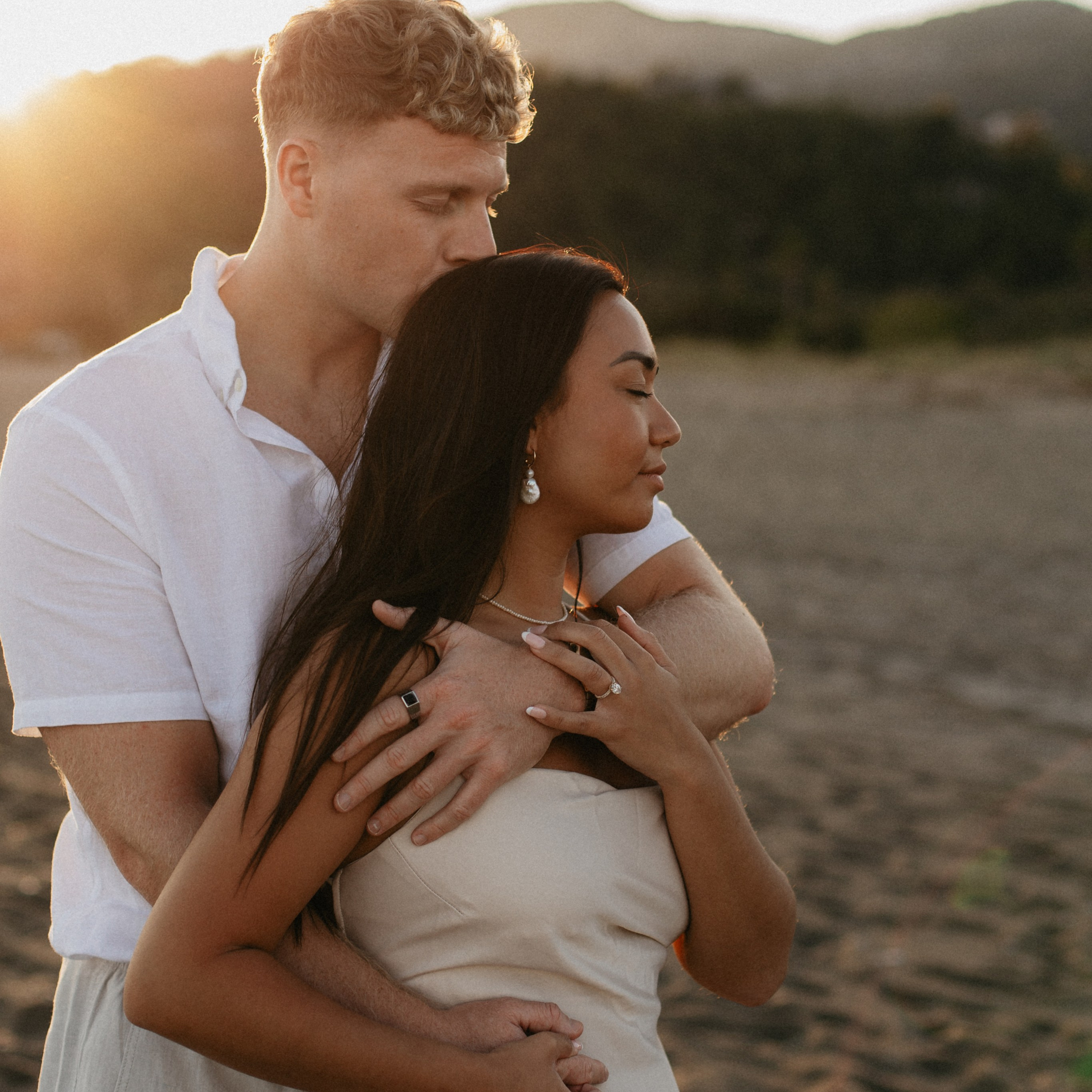 Эмбер и Итан