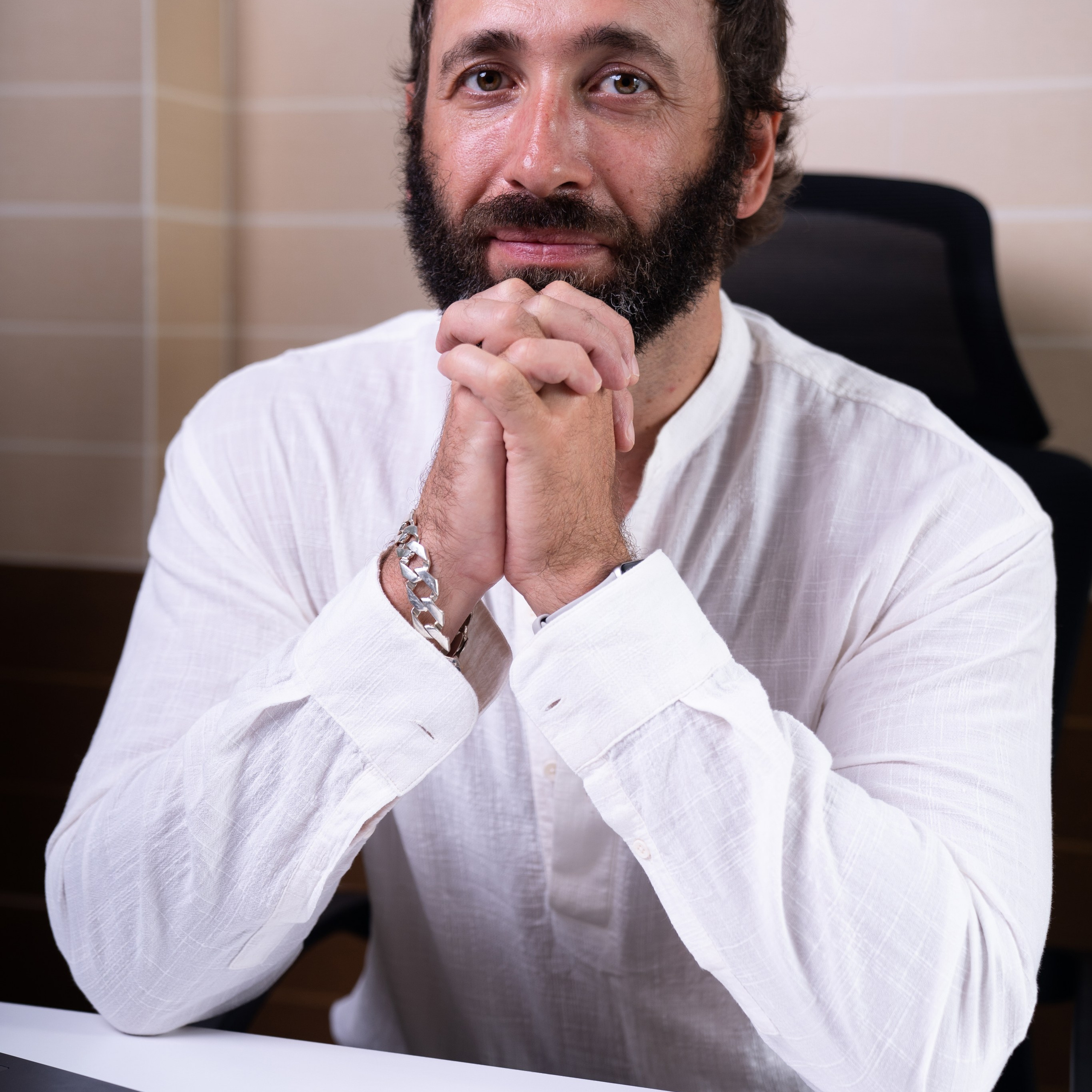 Профессиональная фотосессия для гипнотерапевта