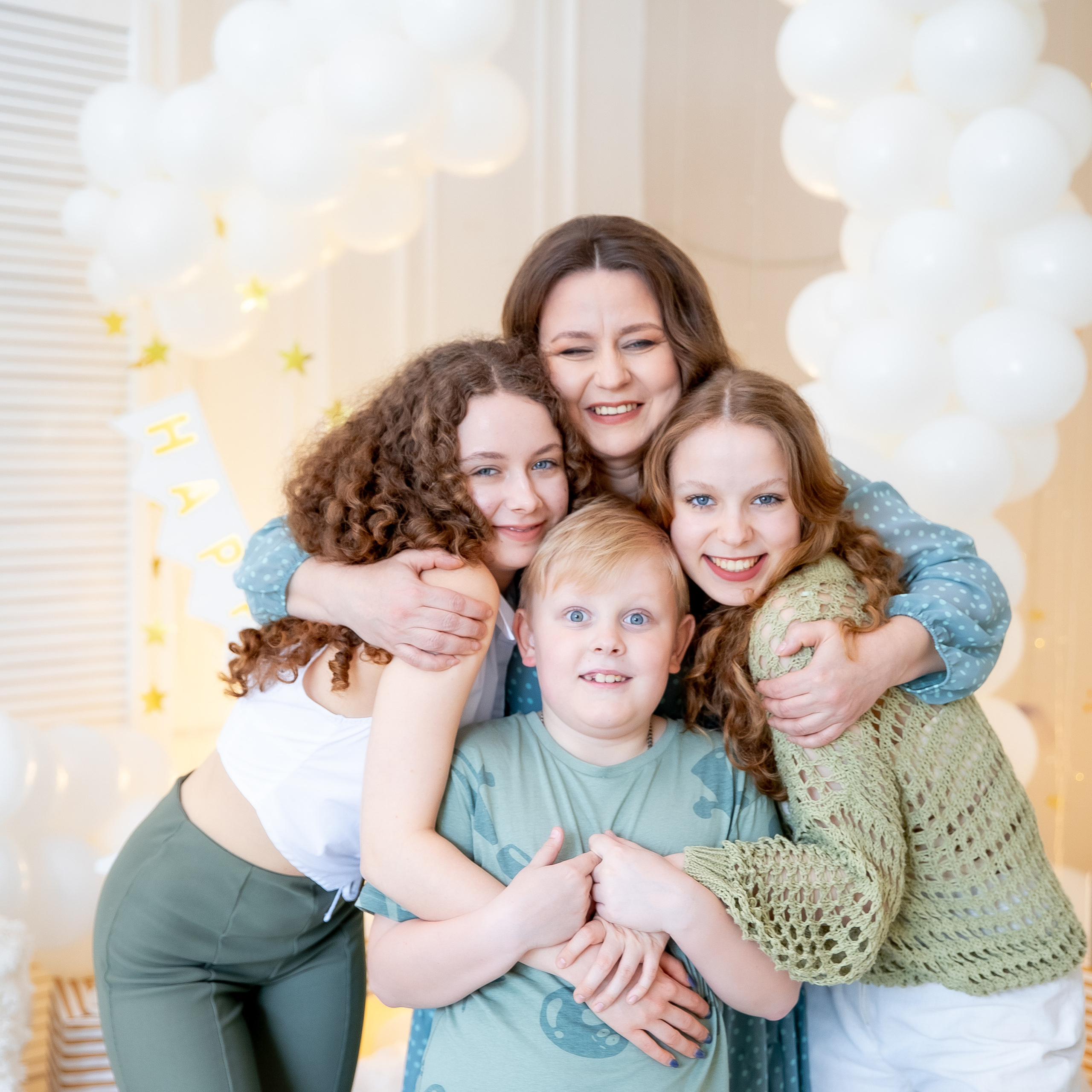 ОТЗЫВЫ О ФОТОГРАФЕ. Современные Выпускные Альбомы в Ростове-на-Дону