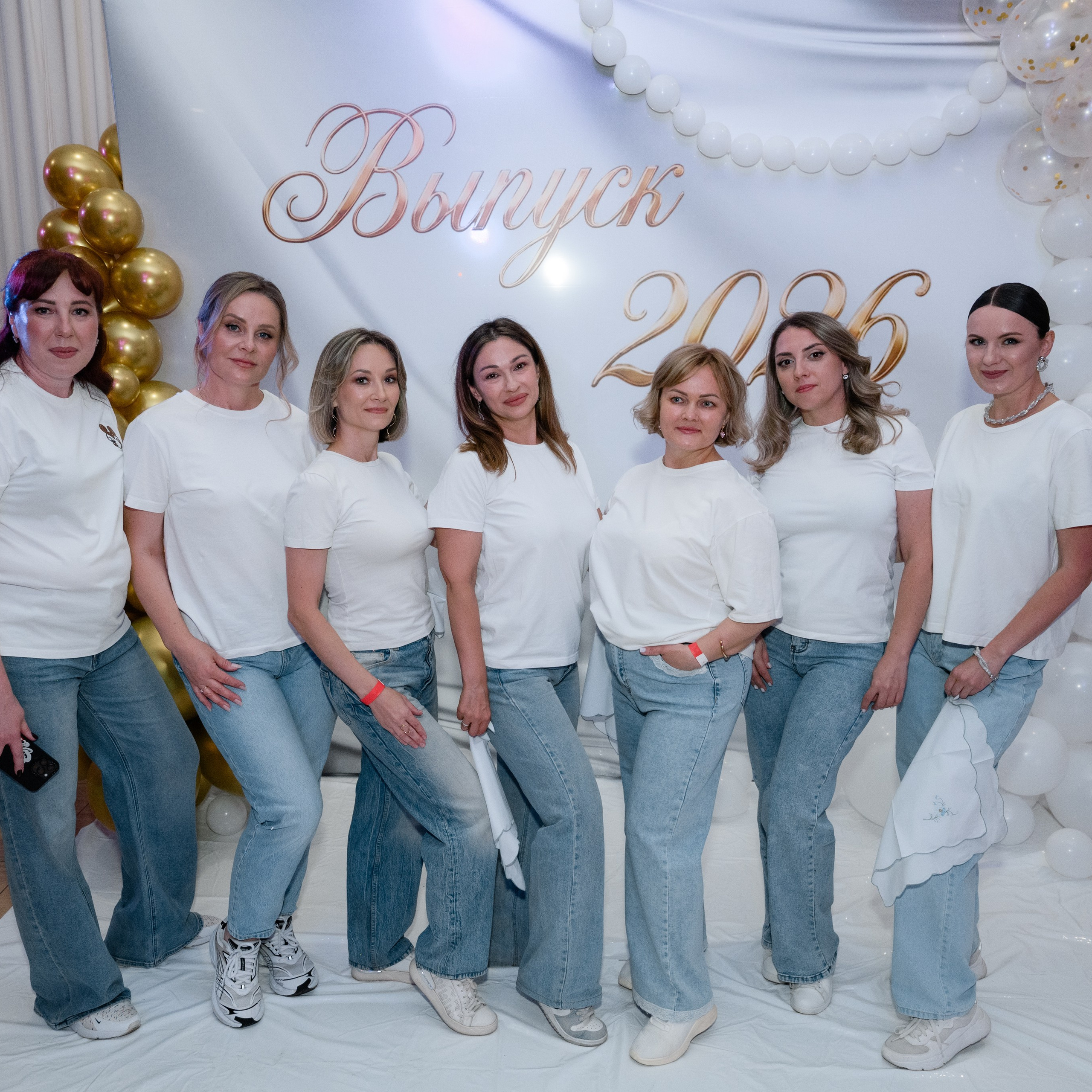 ВАШ ВЫПУСКНОЙ. Современные Выпускные Альбомы в Ростове-на-Дону