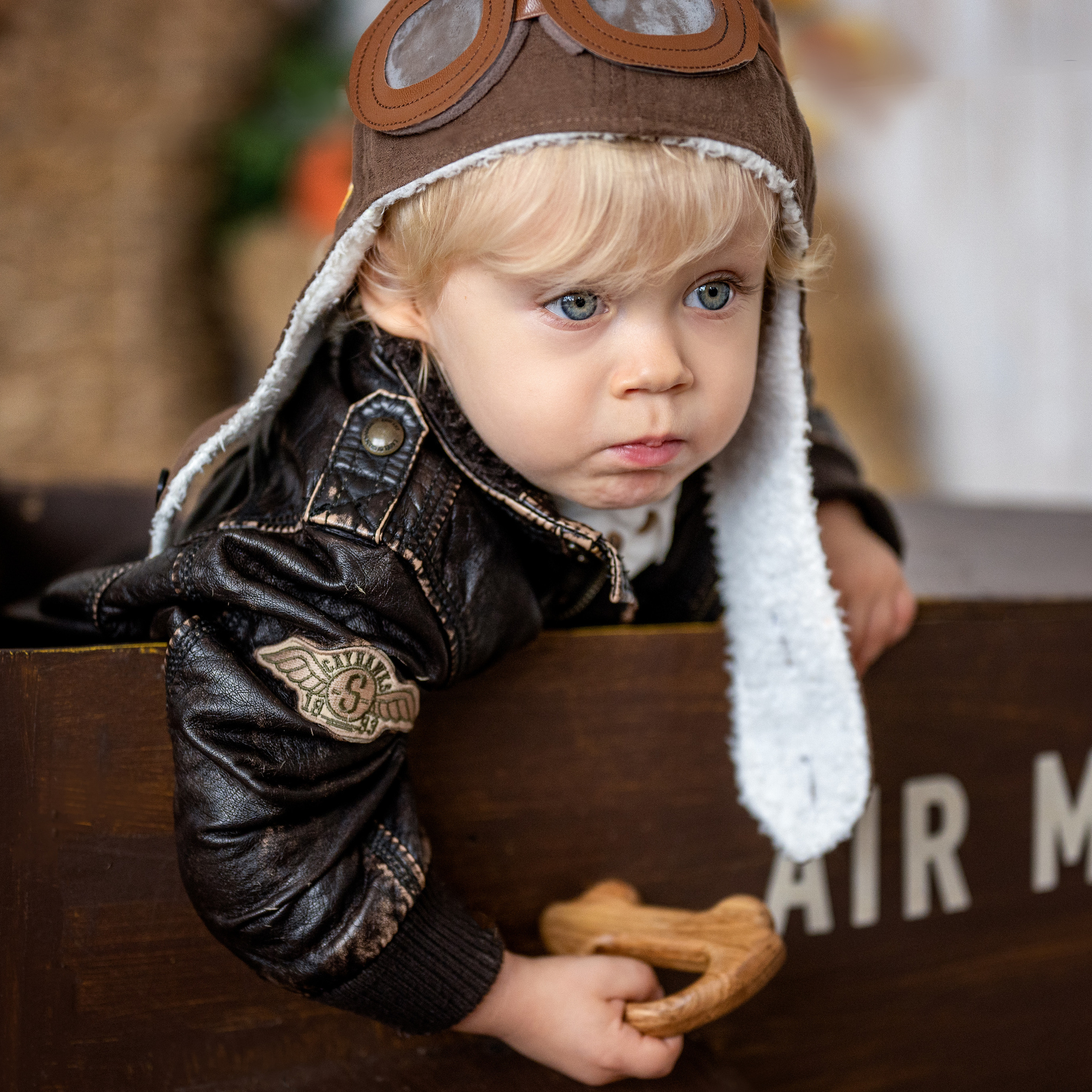 Студийная съемка малыша Артема с&nbsp;кроликами