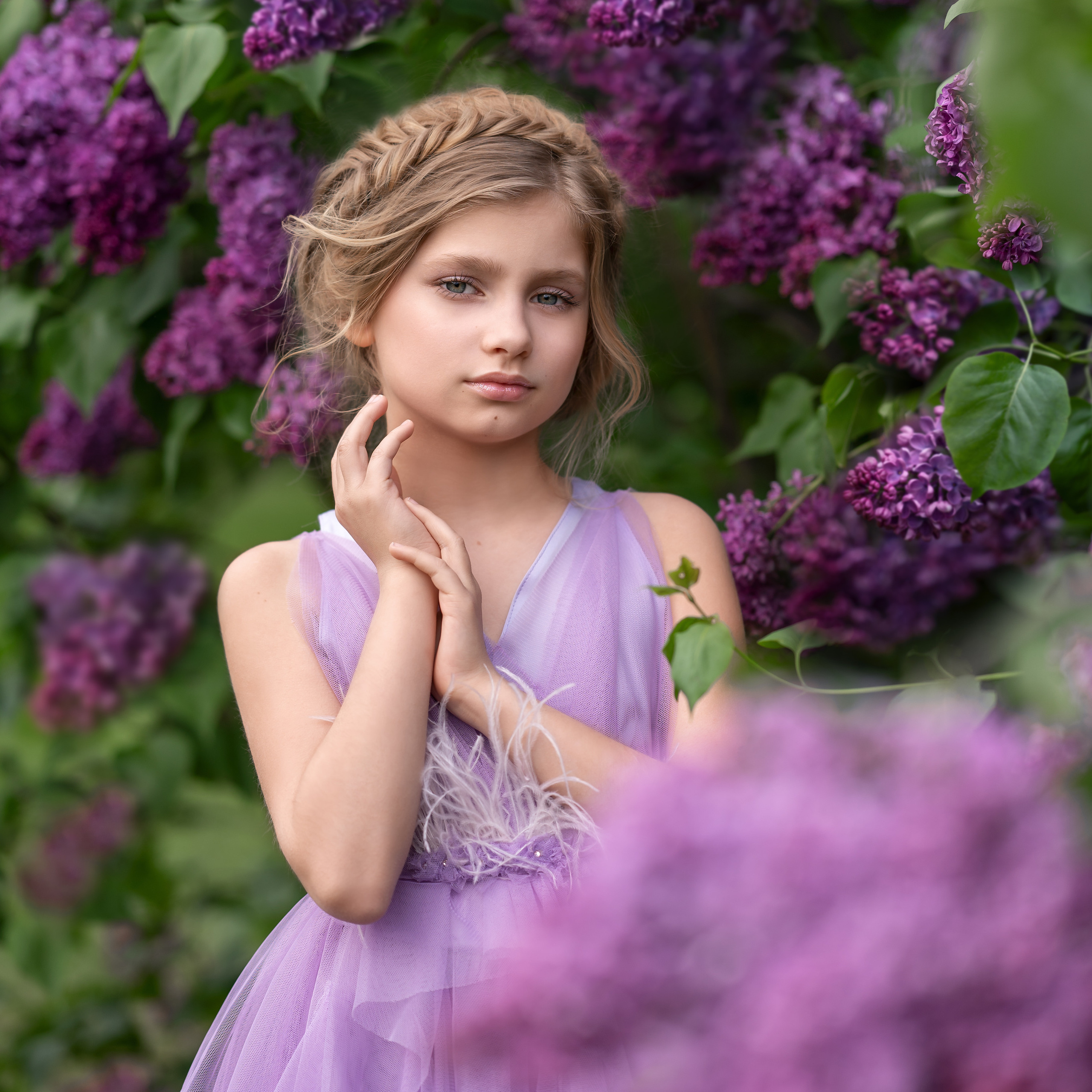 Сиреневая фотосессия Алины-Виктории