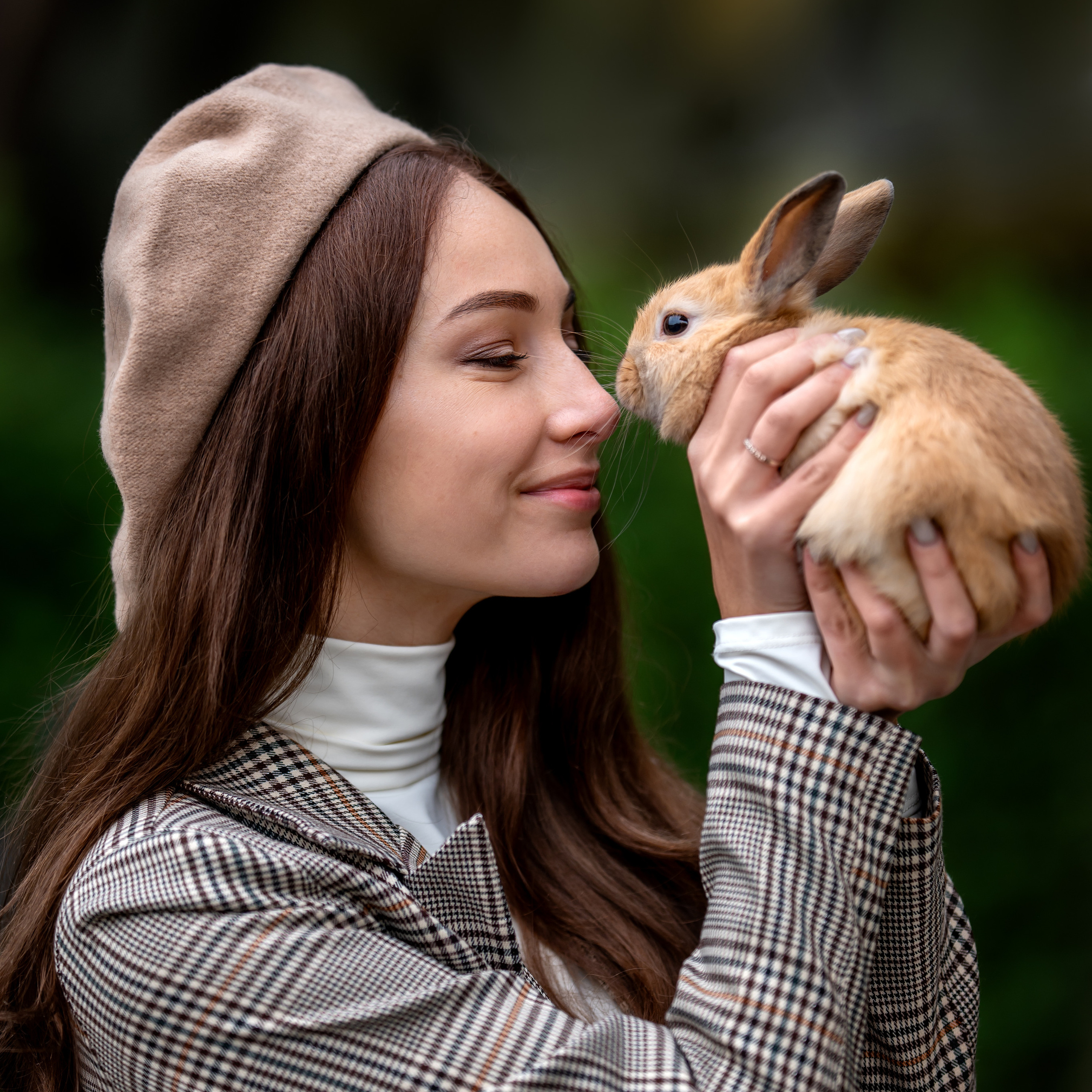 Фотосессия Оли около библиотеки