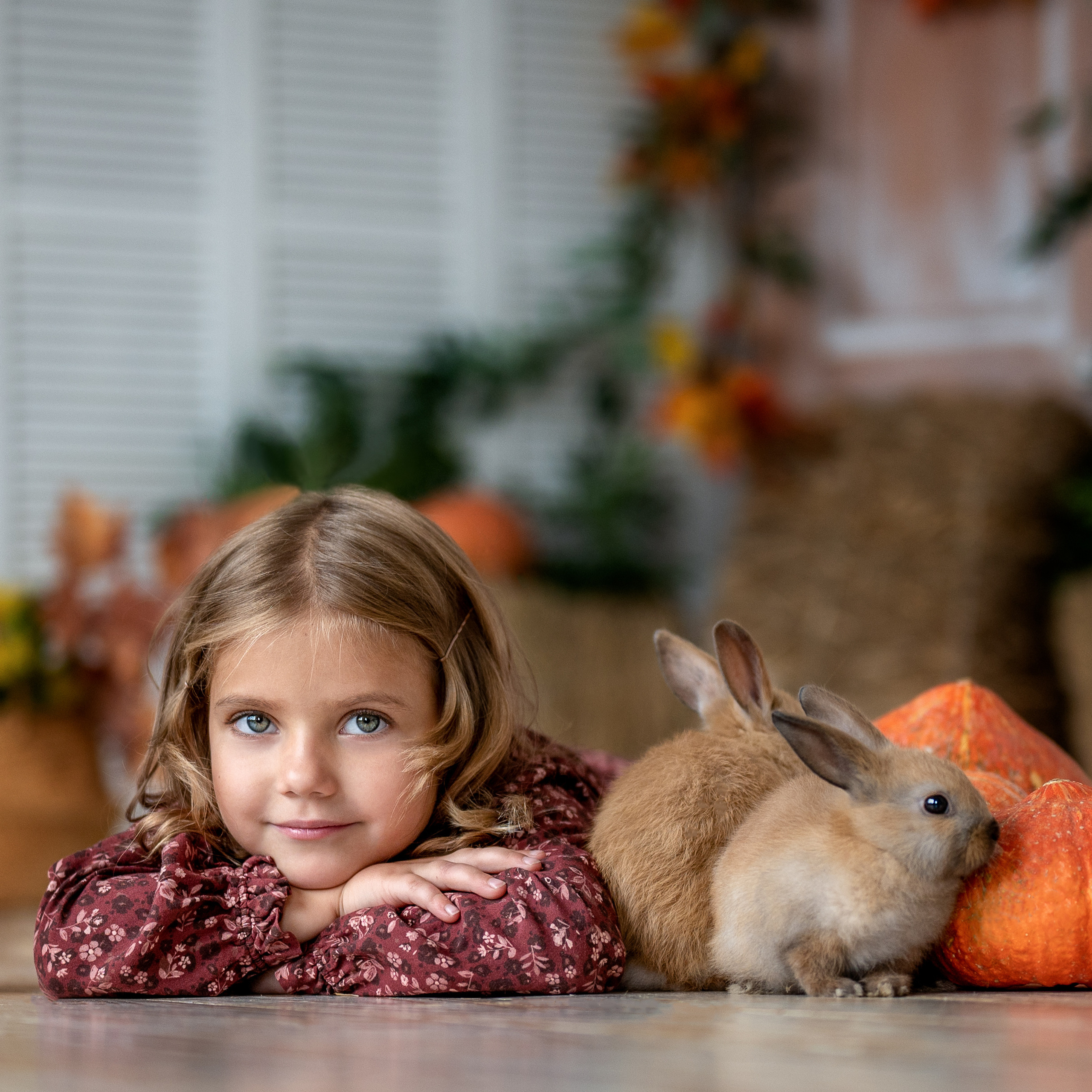 Студийная съемка Маргариты с&nbsp;кроликами