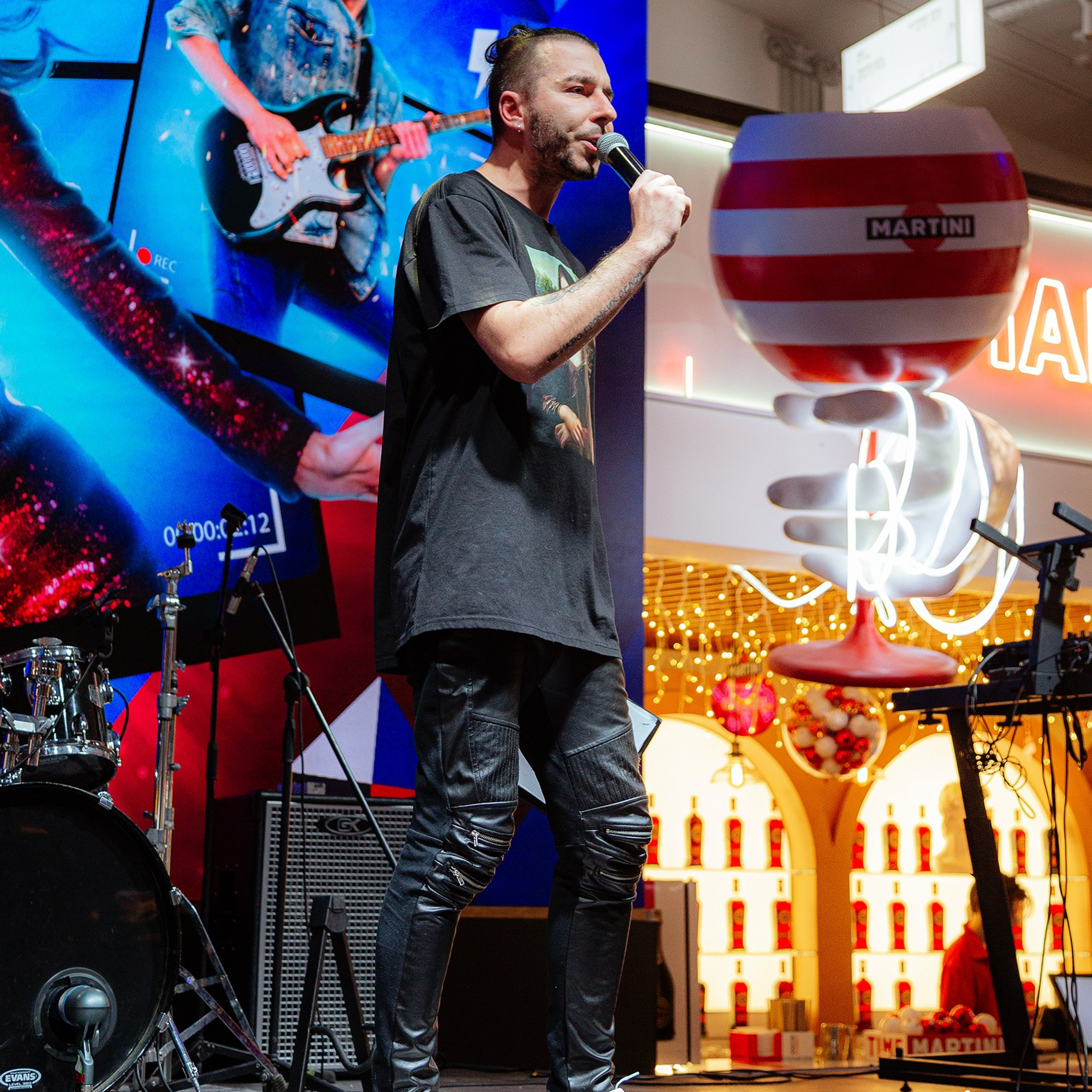 Антон Зацепин, группа OPEROLE, Рома Риччи, ISTOKIYA, Татьяна Морозова, Влад Зотов, Триколор, RUSSIAN MUSIC BOX, Михаил Анисимов, Наталья Полинова