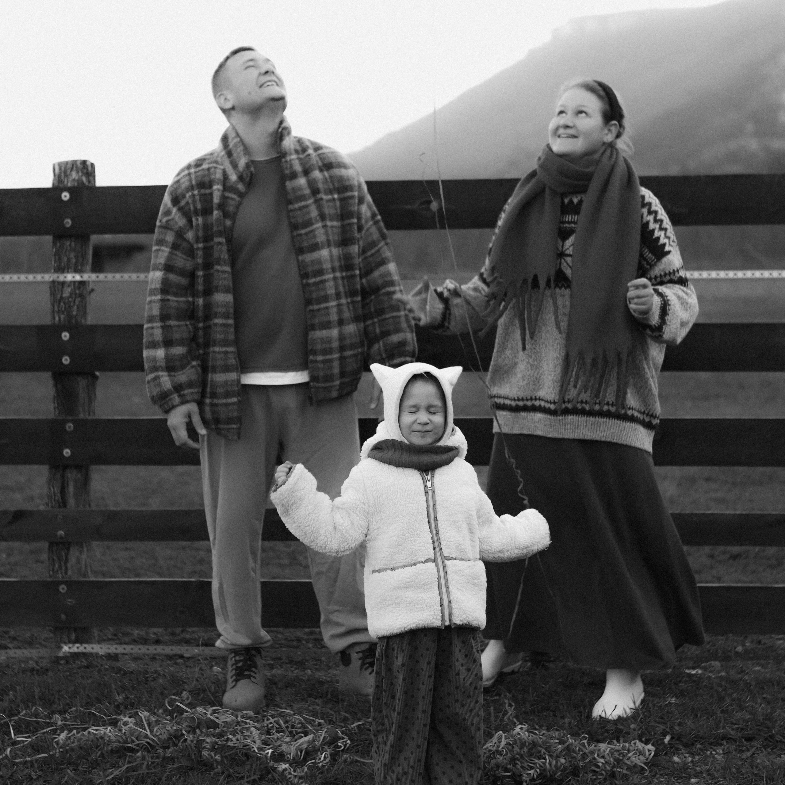 чудесная девочка Майя и её родители