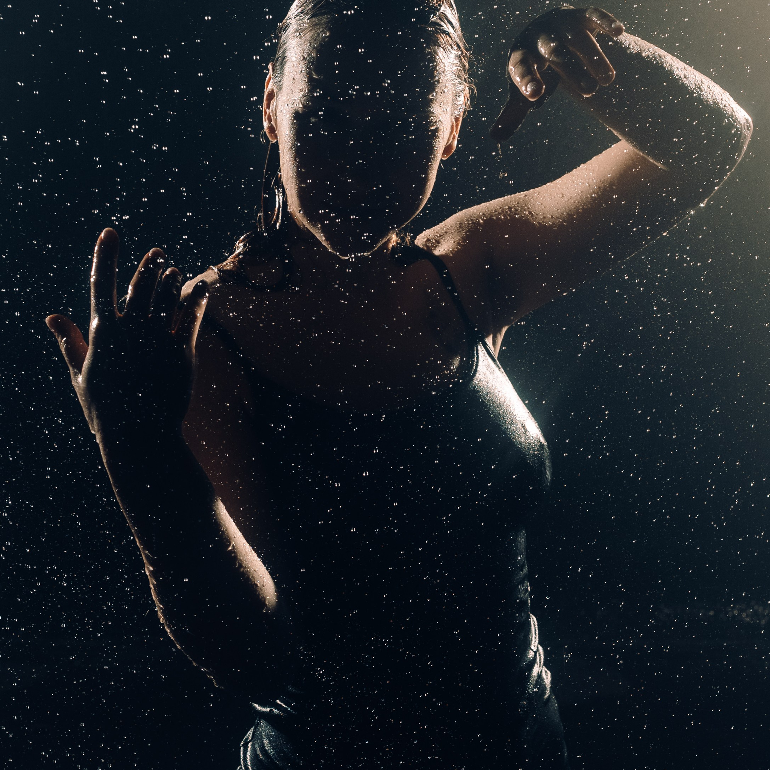 Съёмка в&nbsp;фотостудии с&nbsp;дождём