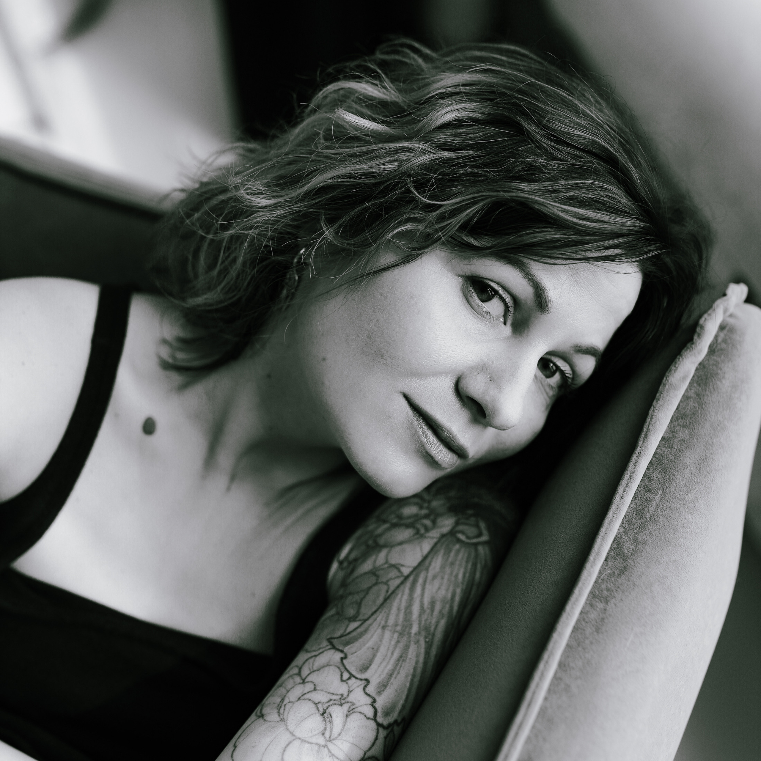 Girls. Главная