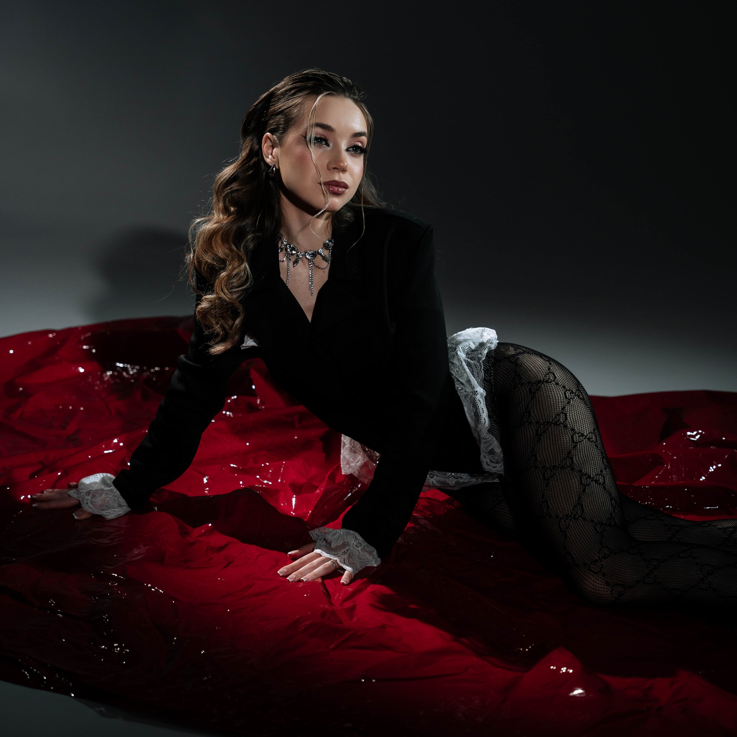 Индивидуальная (студия). Фотограф/видеограф Ектеринбург