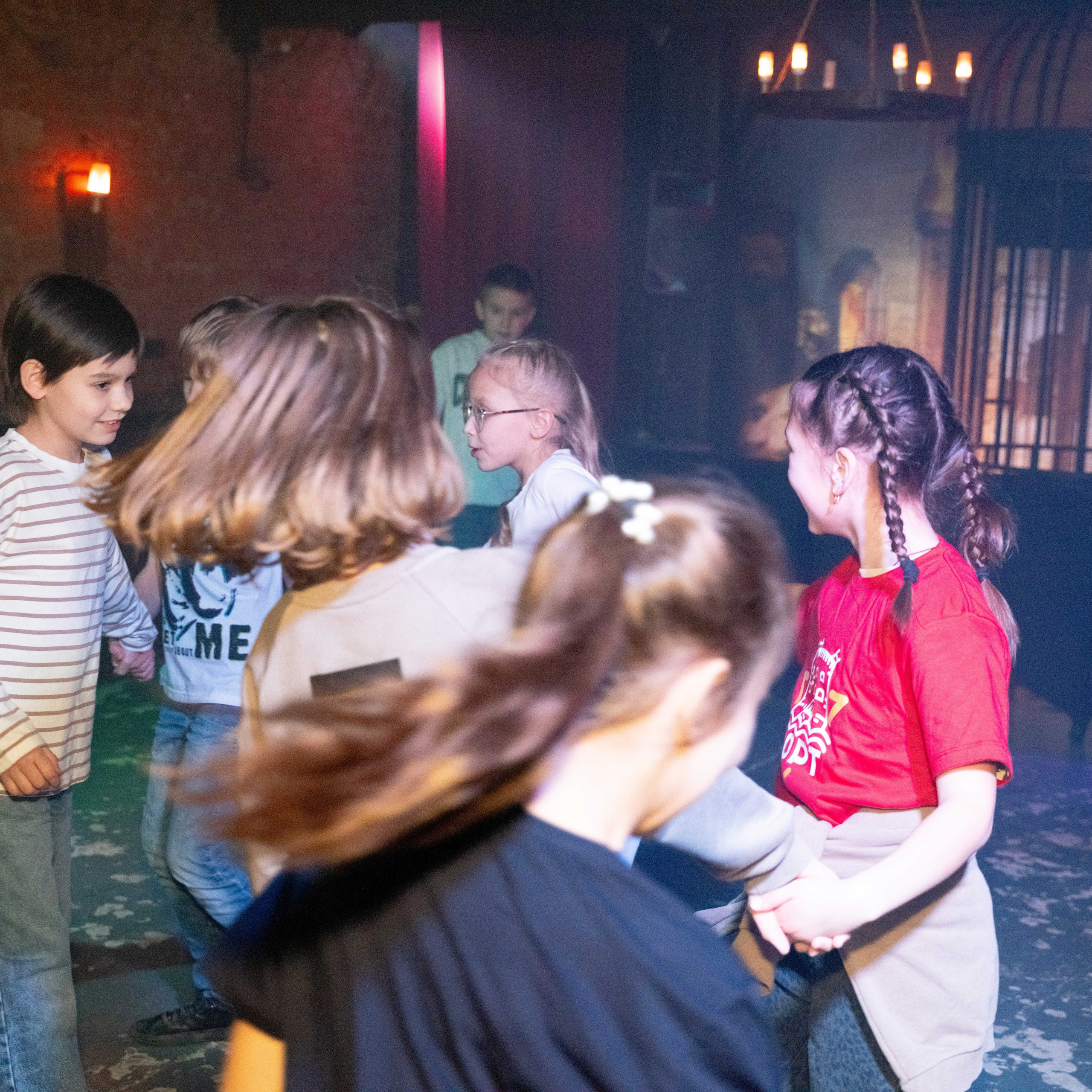 День рождение. Клуб Настрадамус. Moscow-photo-art.ru