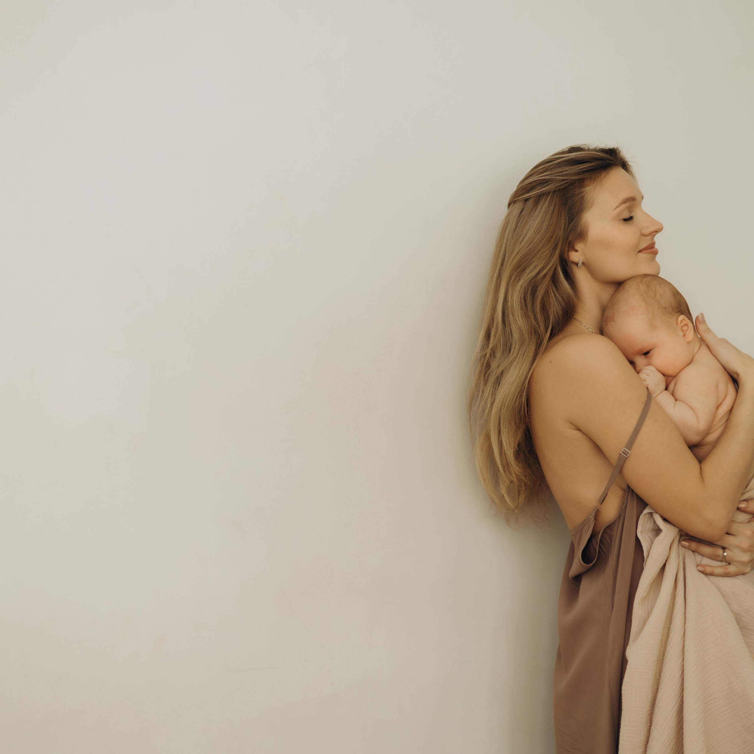 Оксана и Аня. Студия Окна на юг