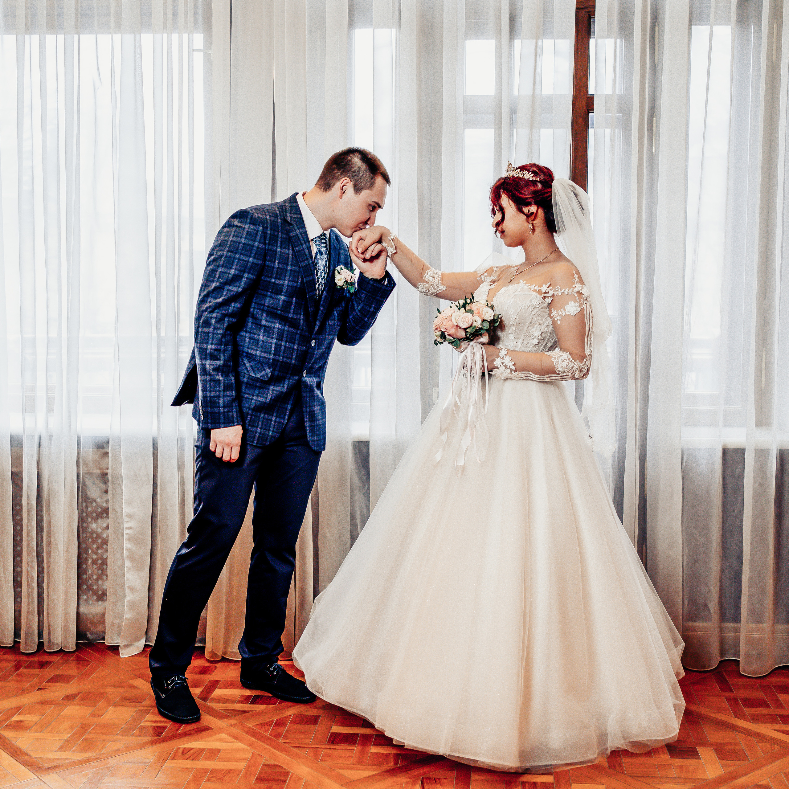 В традициях города. Видеограф Алексей Жарков