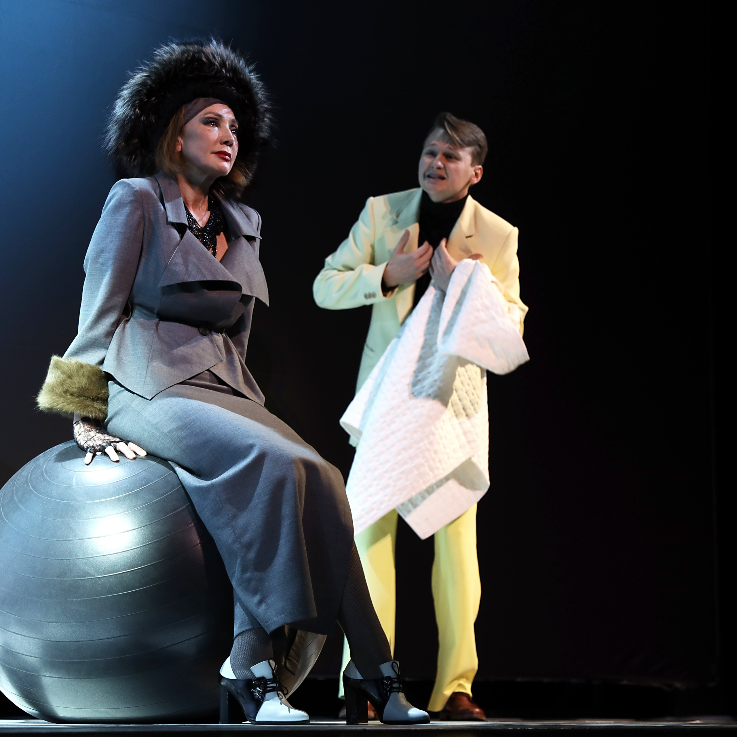 Театр драмы им. А.Кольцова «На всякого мудреца довольно простоты»