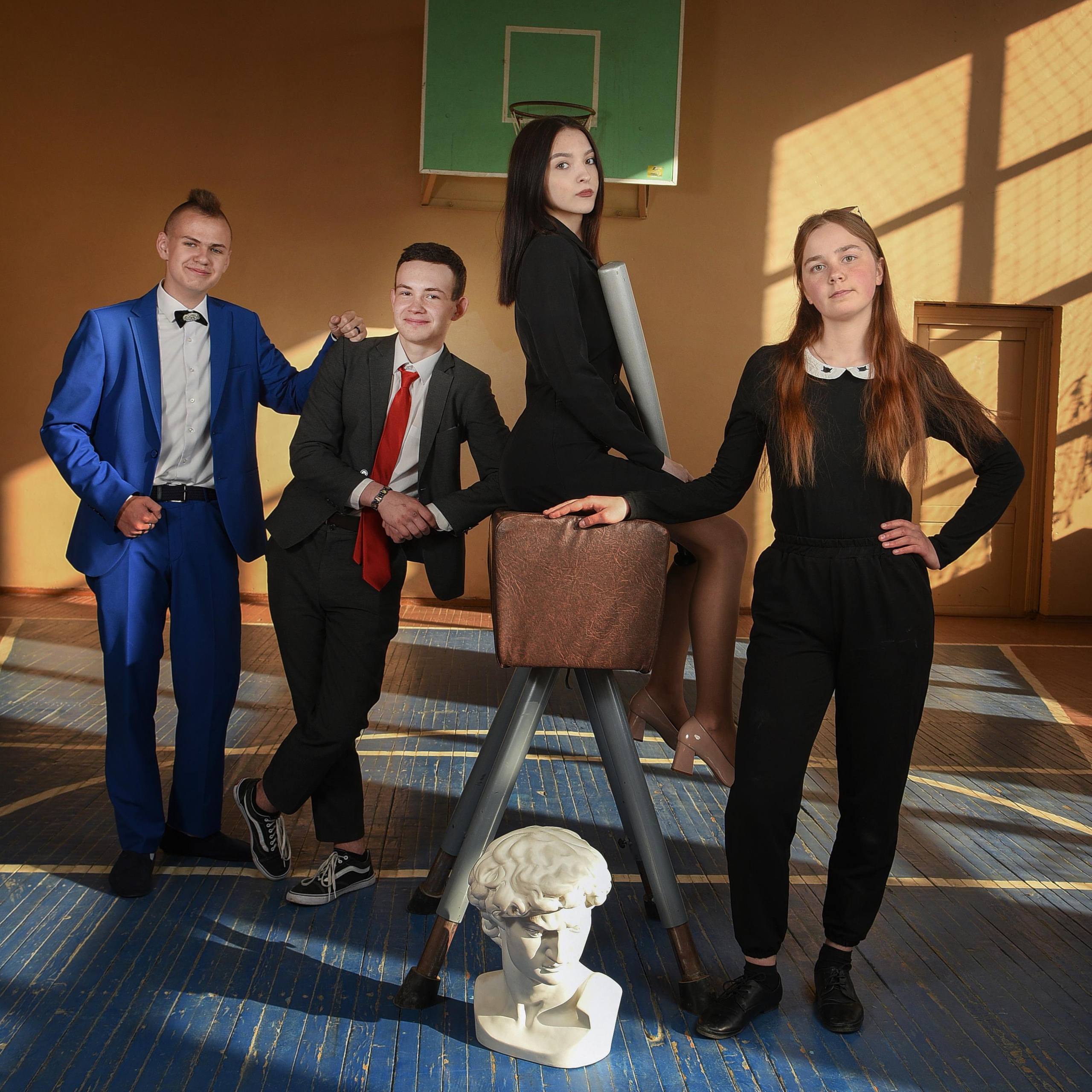 Фотосессии в школе. Выпускные альбомы в Кургане, Твой альбом, Книга