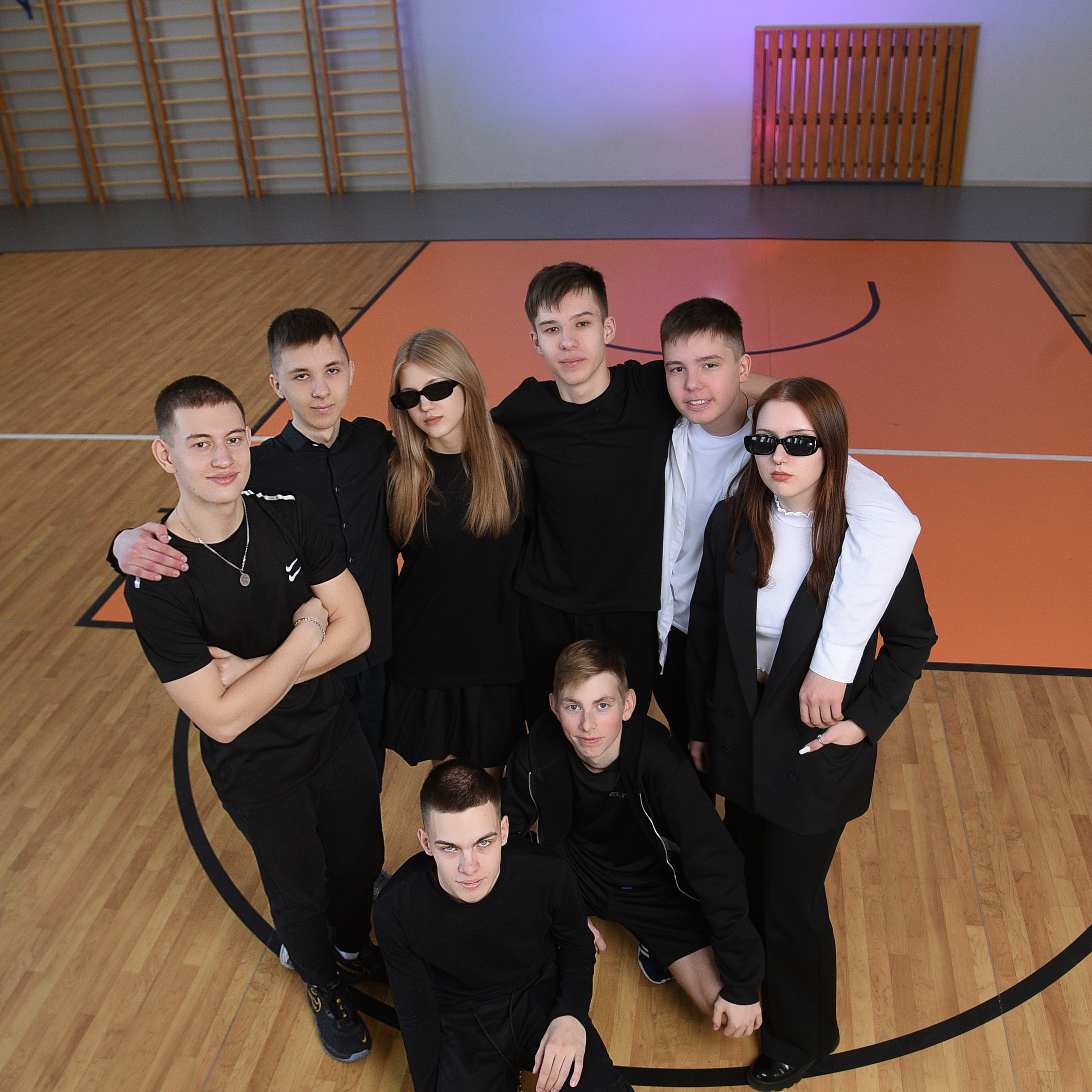 Фотосессии в школе. Выпускные альбомы в Кургане, Твой альбом, Книга