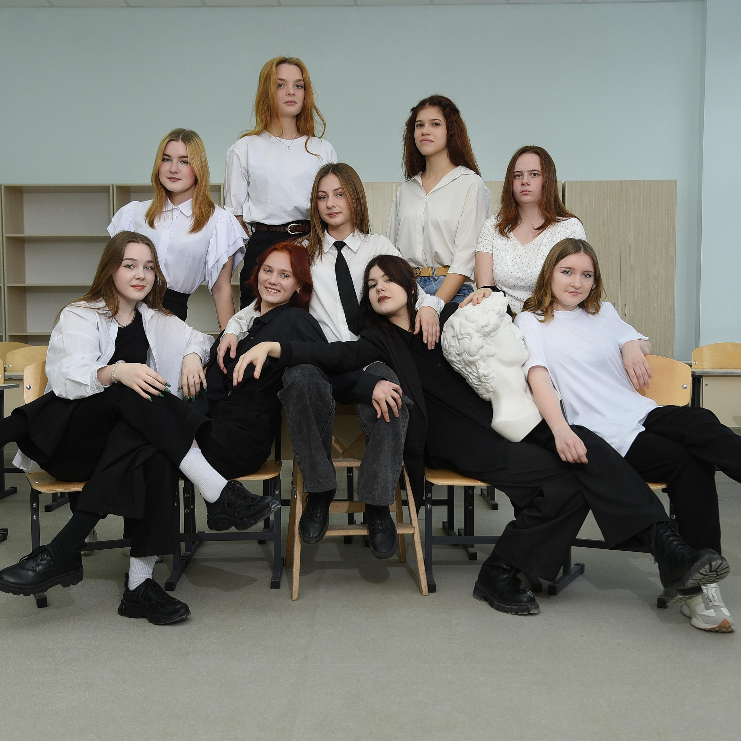 Фотосессии в школе. Выпускные альбомы в Кургане, Твой альбом, Книга