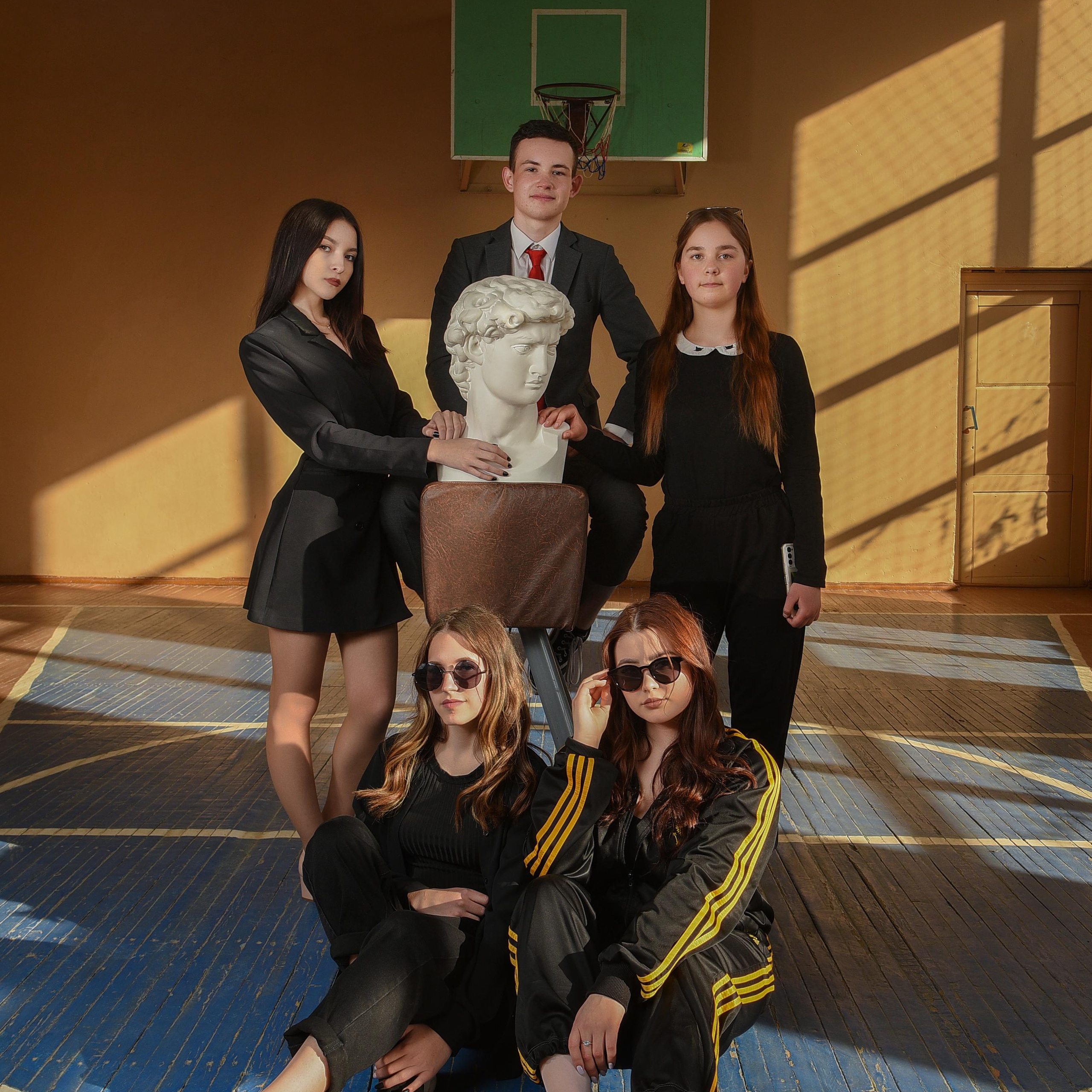 Фотосессии в школе. Выпускные альбомы в Кургане, Твой альбом, Книга