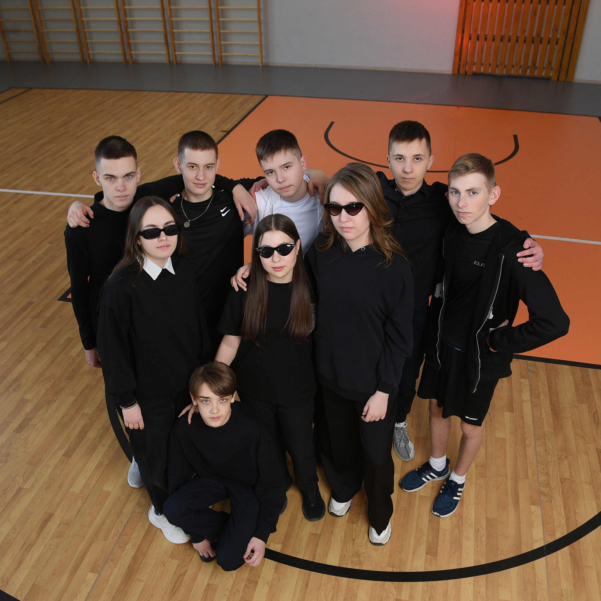 Фотосессии в школе. Выпускные альбомы в Кургане, Твой альбом, Книга