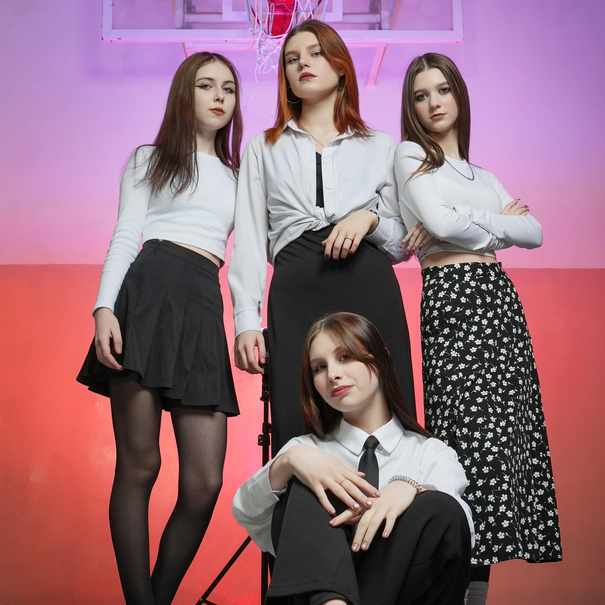 Фотосессии в школе. Выпускные альбомы в Кургане, Твой альбом, Книга