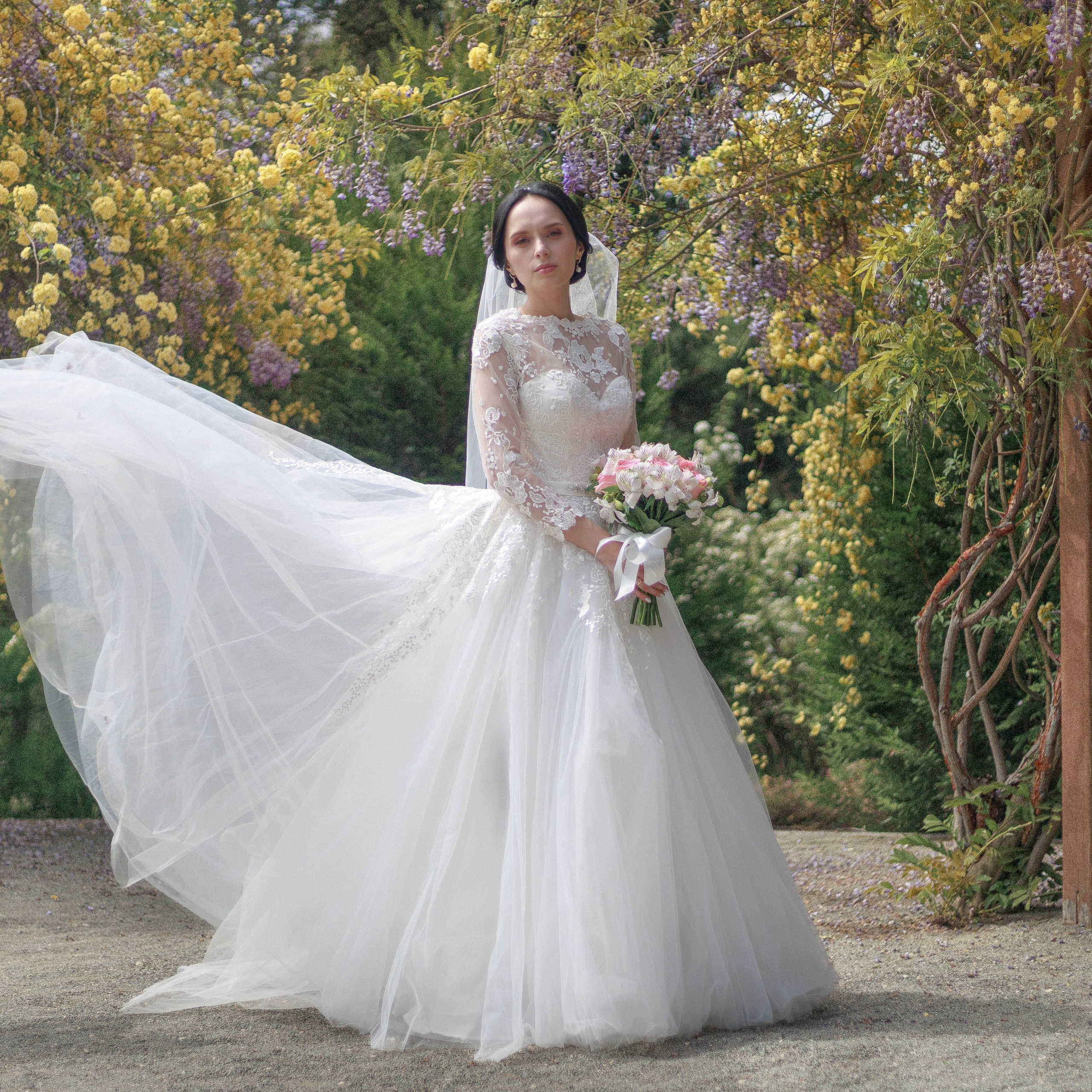 Амаль и Юлия шампанерия