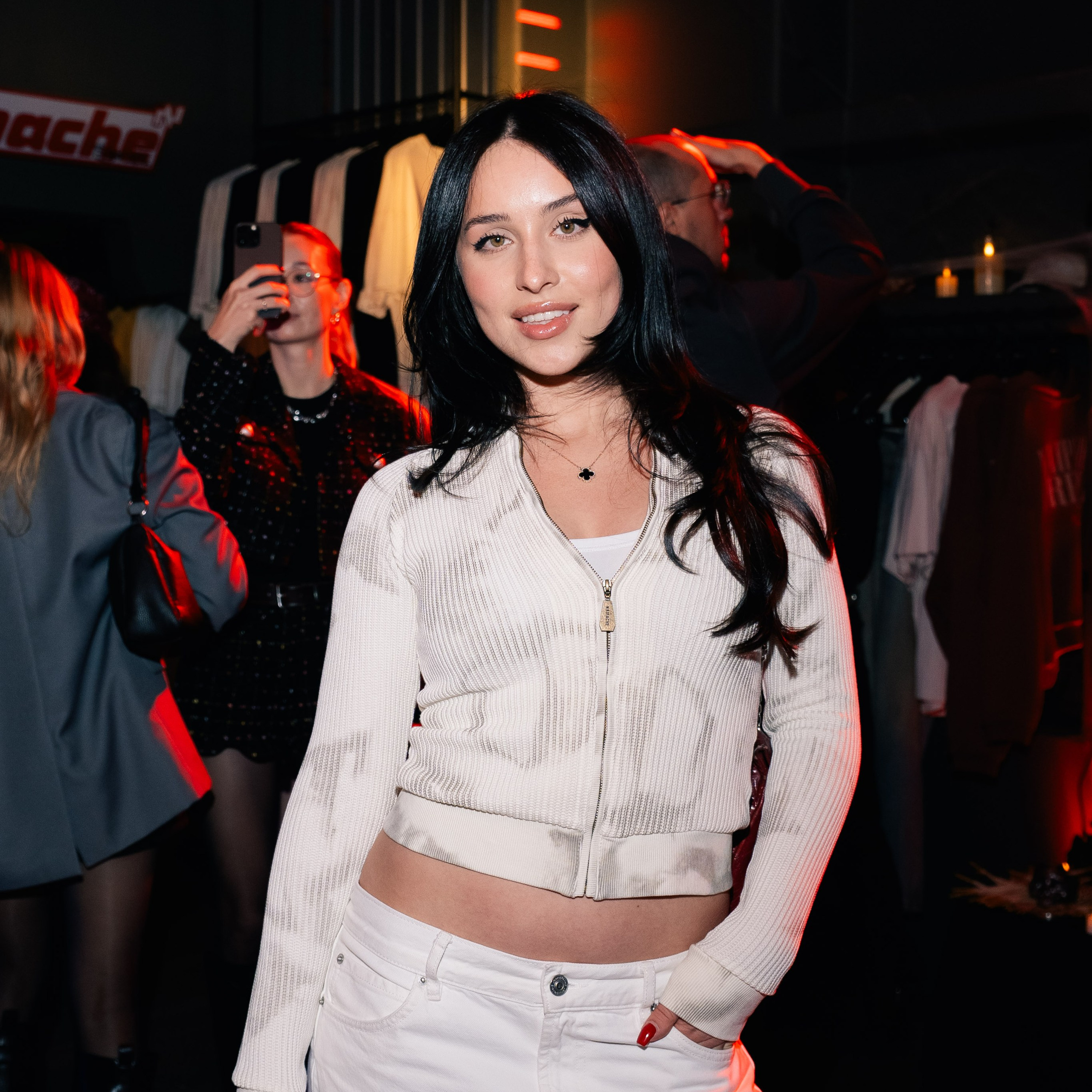 NAIPACHE DARK NIGHT x TWINBY