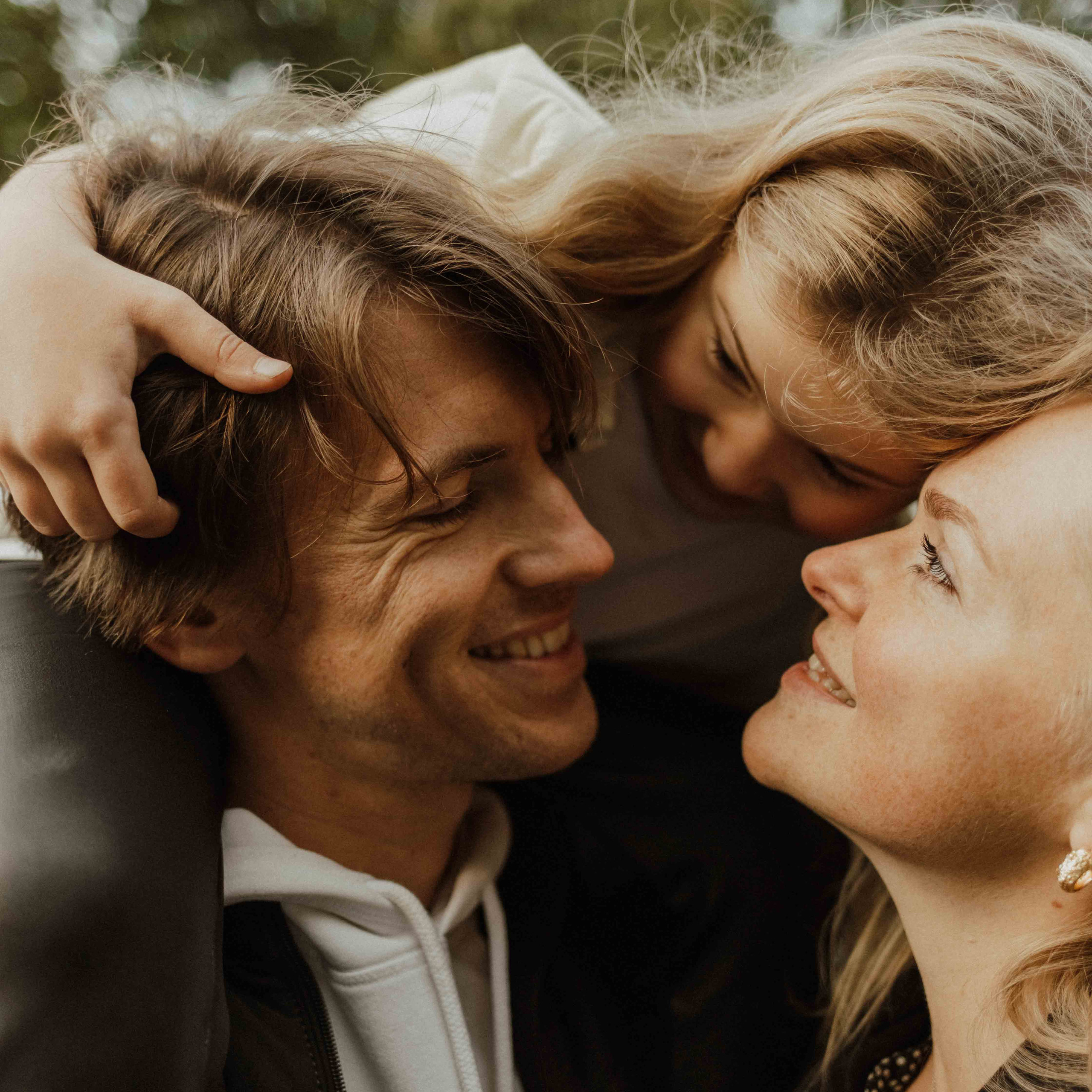 Надежда, Дмитрий и Ева