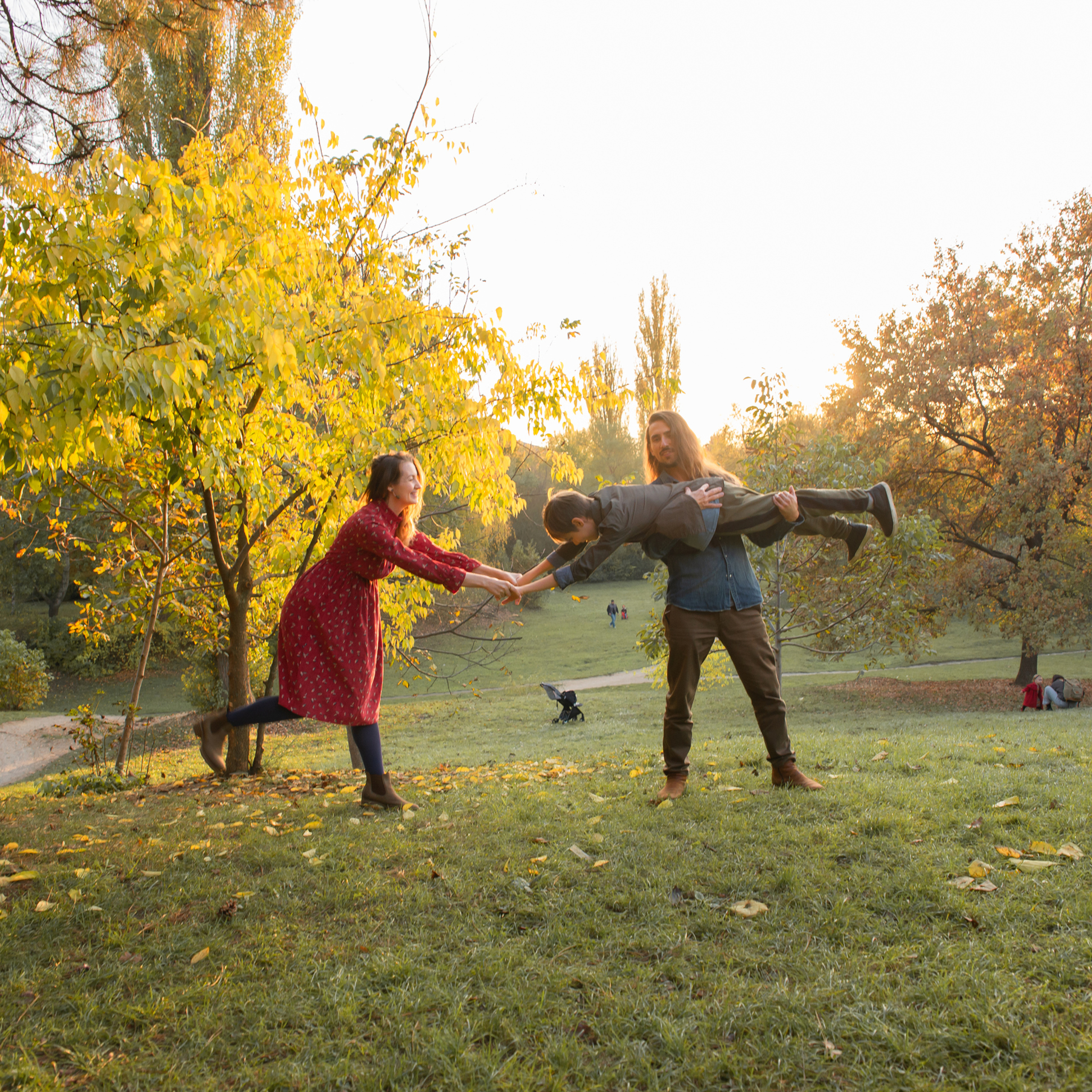 Юлия, Антон и Саша. Октябрь 2019