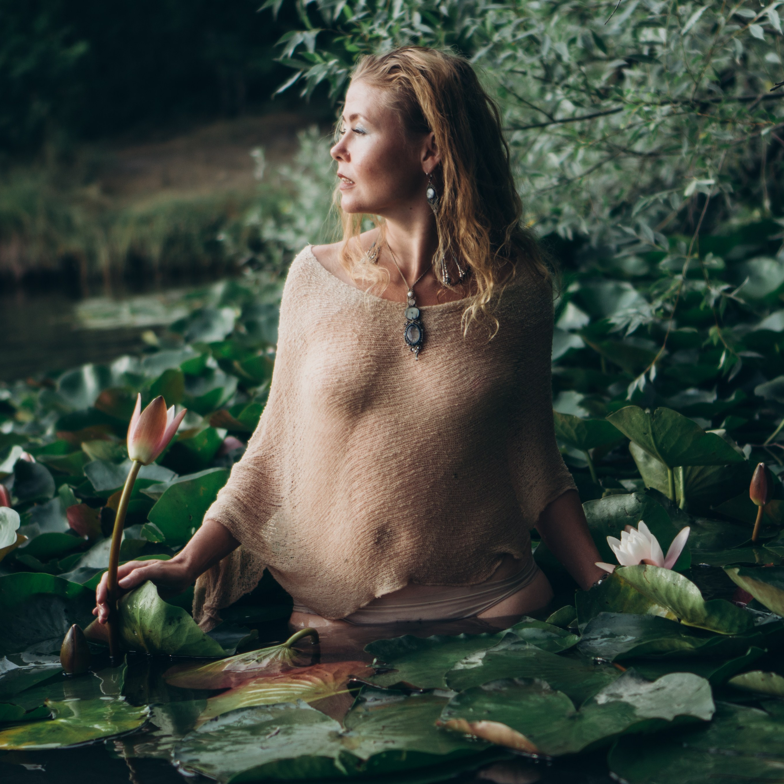 Софья | озеро с кувшинками