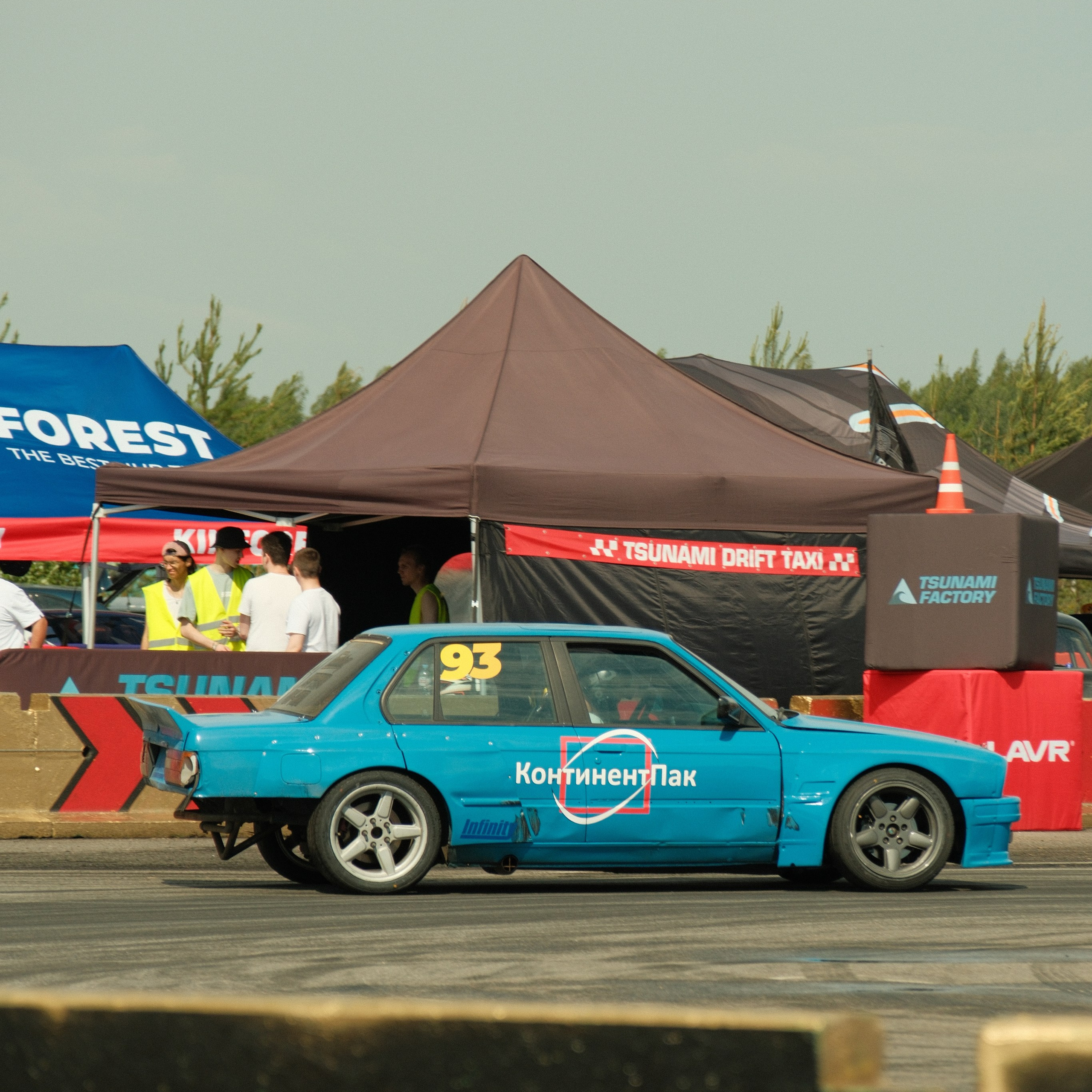 «Tsunami Picnic» Автофестиваль в Питере. Фотограф и Видеограф в Москве Евгений Клименко