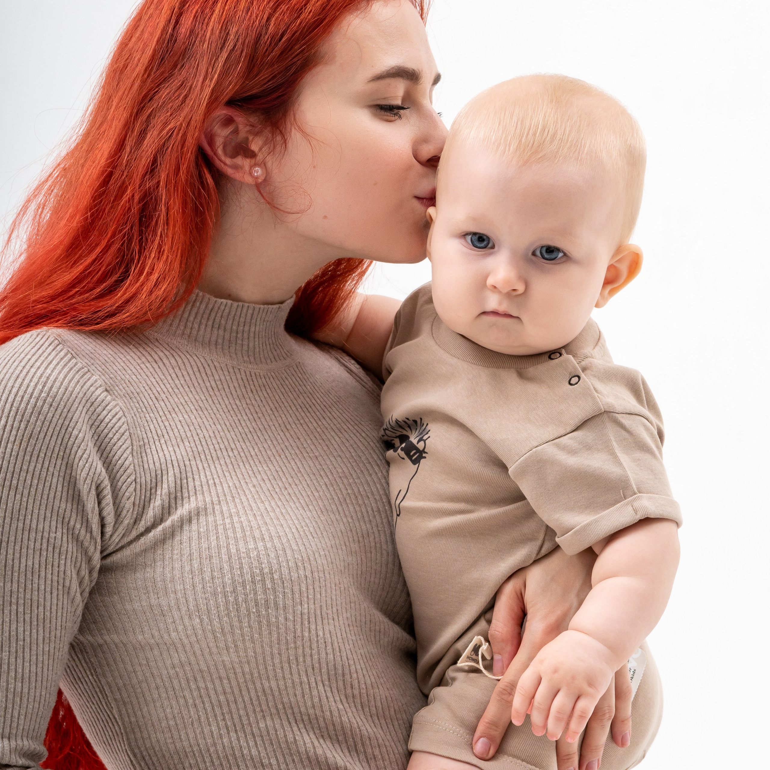 Детские комбинезоны