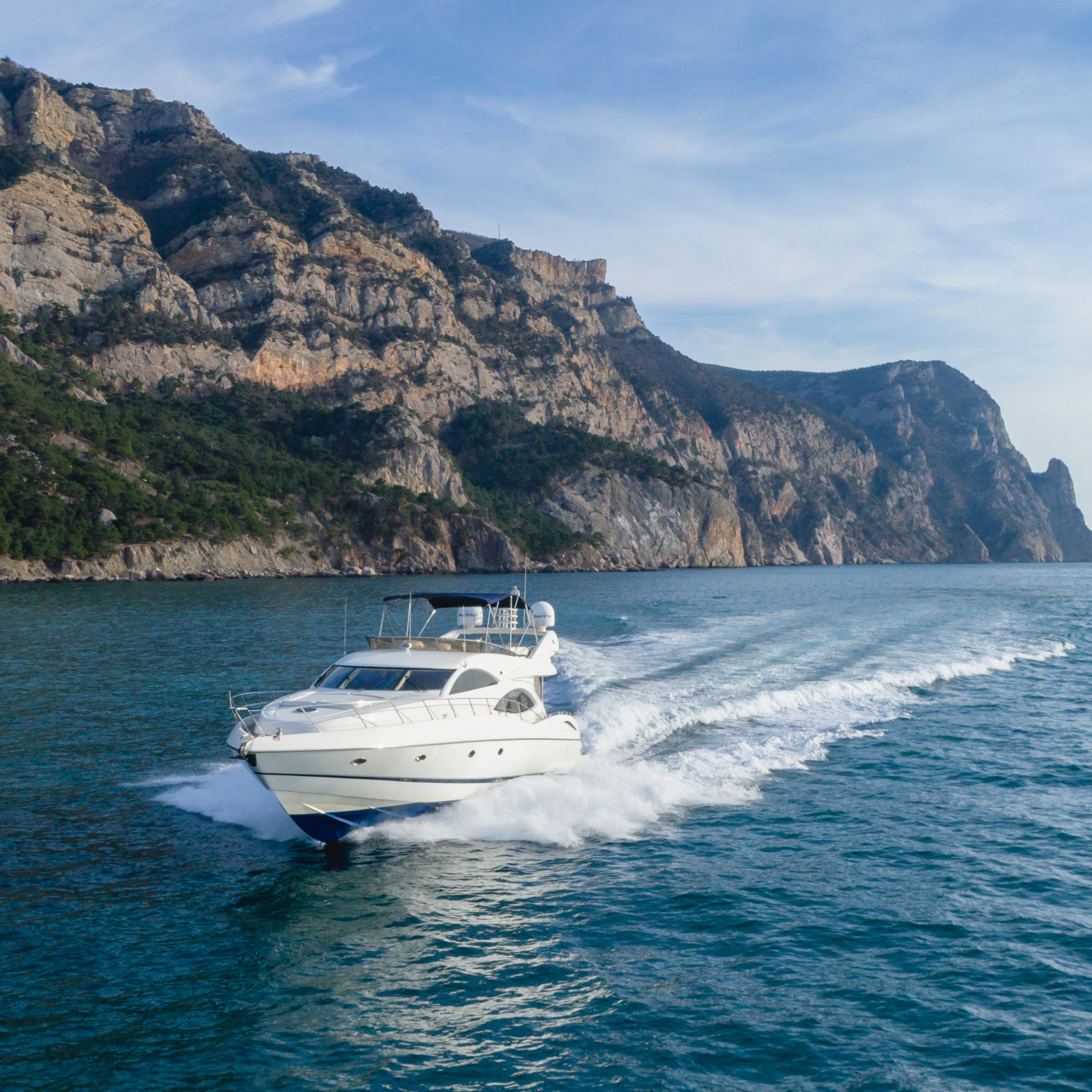 Фотосъемка яхты для рекламного буклета и сайта