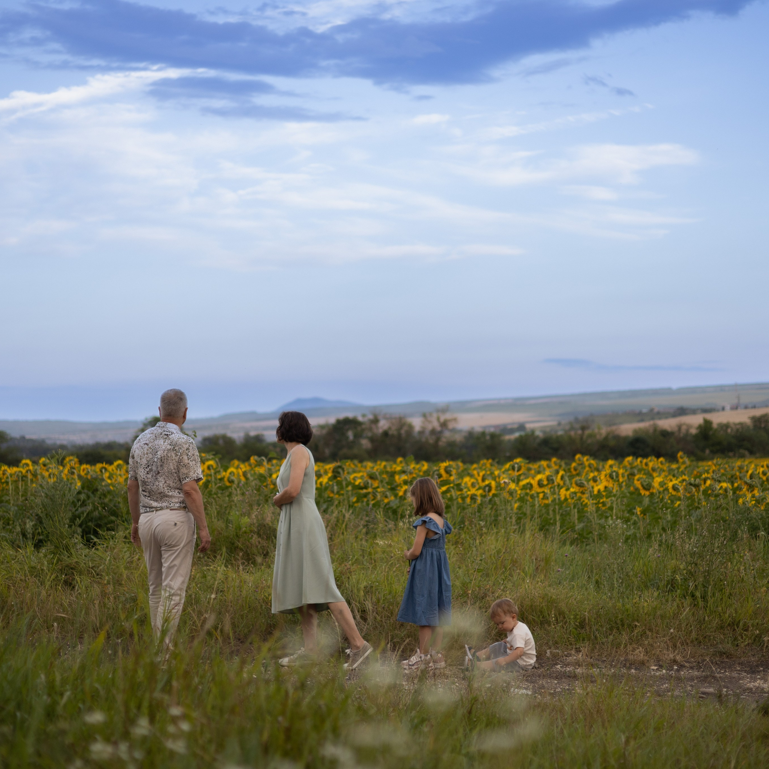 Бабушка Ира, дедушка Слава, Вероника и Марк ♡