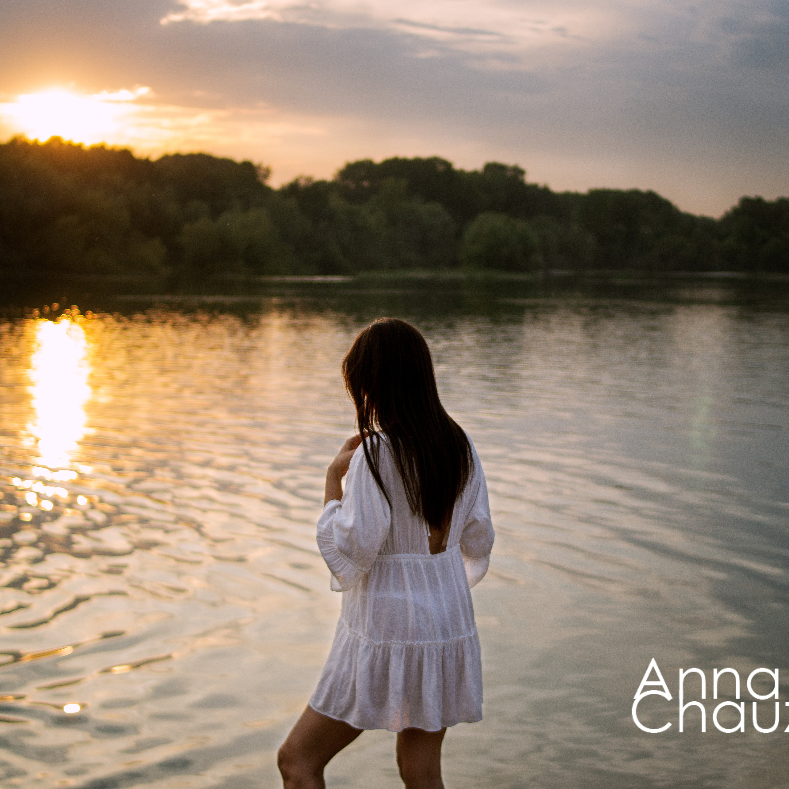 На берегу реки