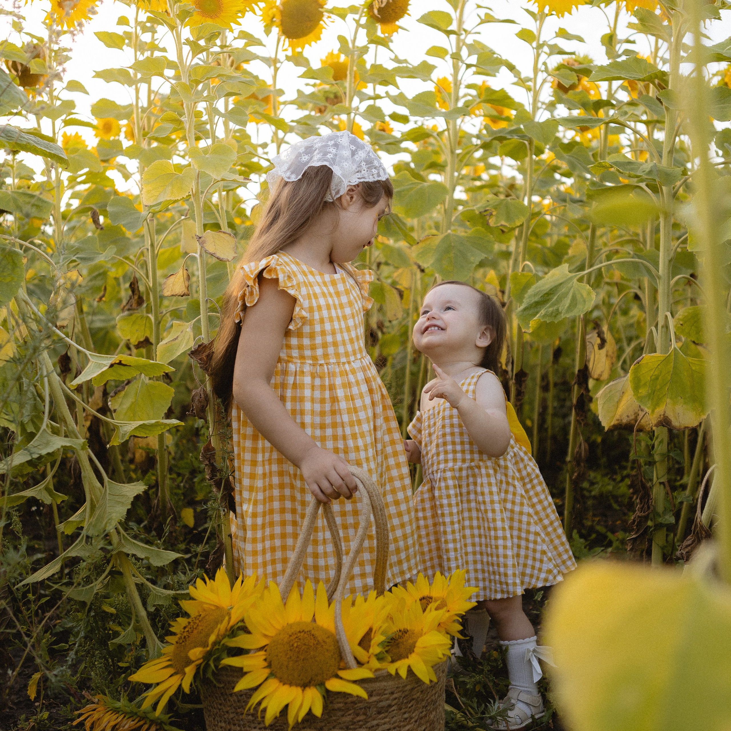 сестренки Камилла и Айлин