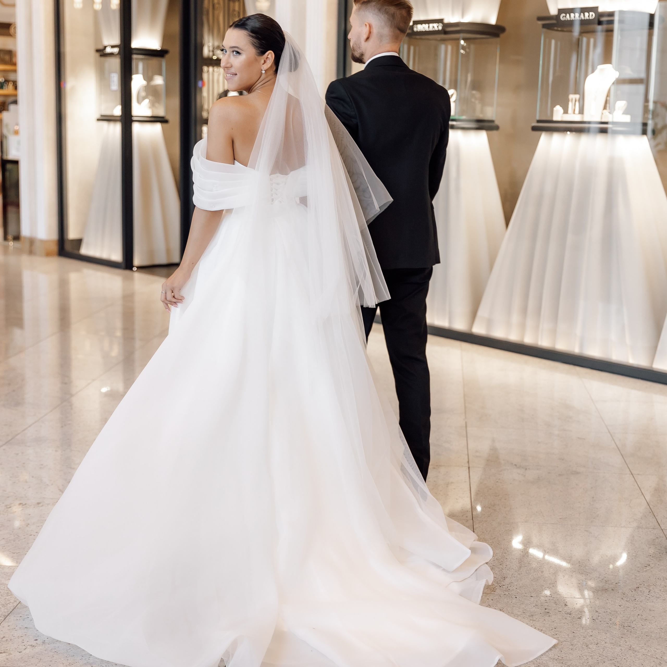 Настя и Толя