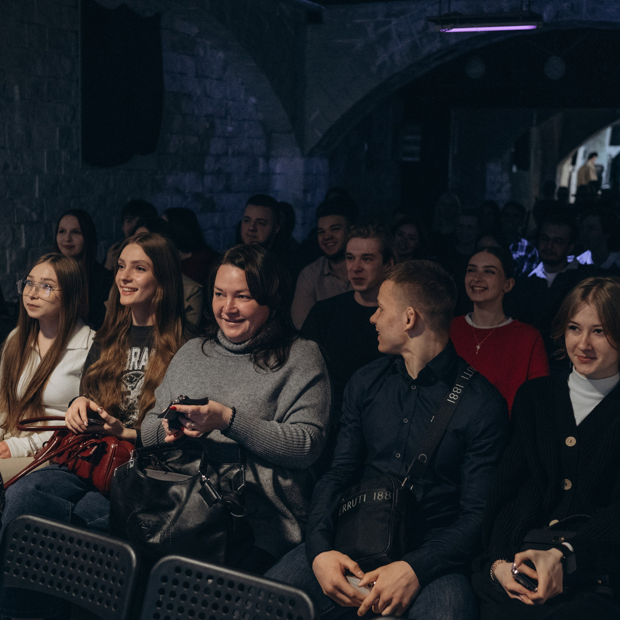 Репортаж мероприятия (вечеринки, выставки, концерты и тд,)