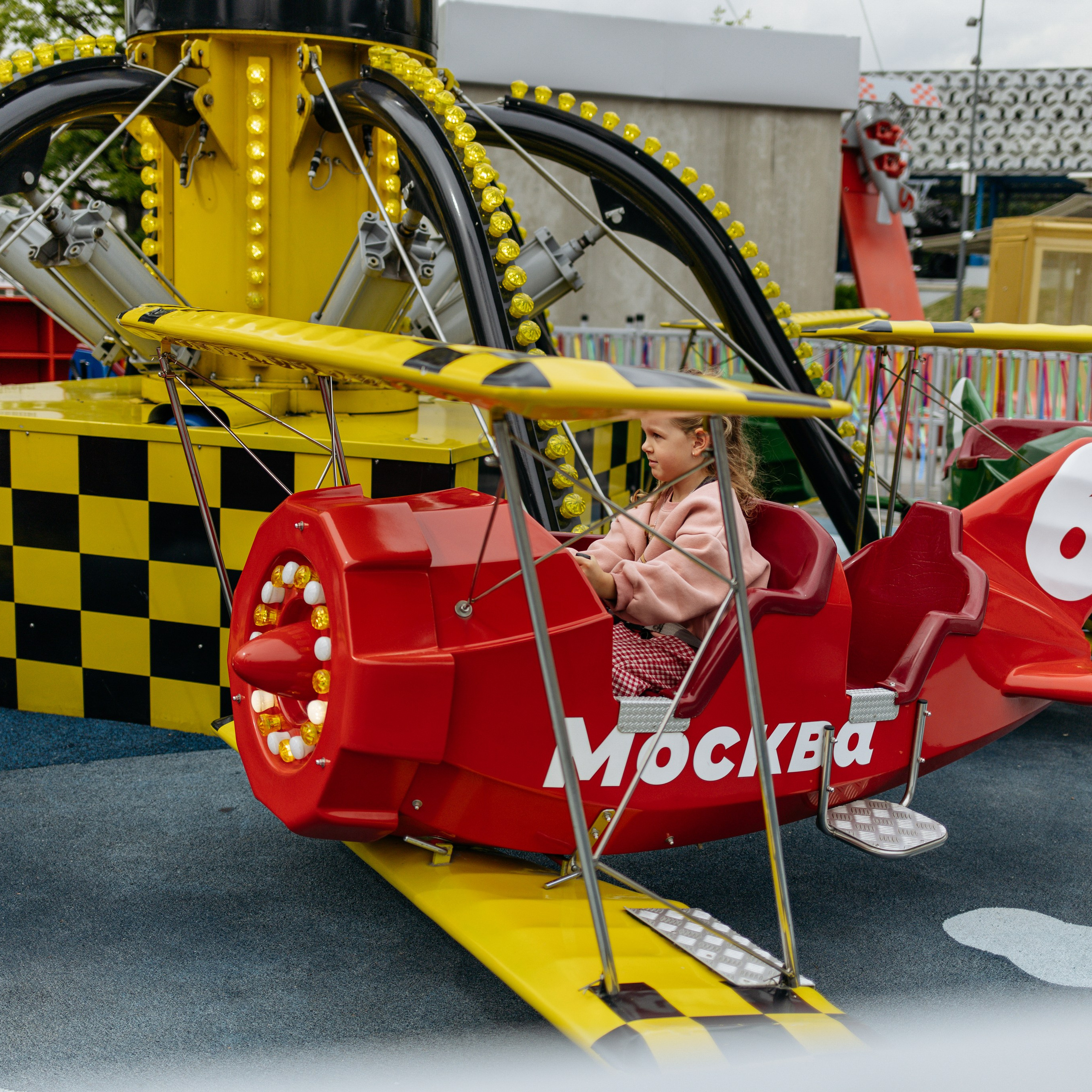 День рождения Василисы (дом, парк)