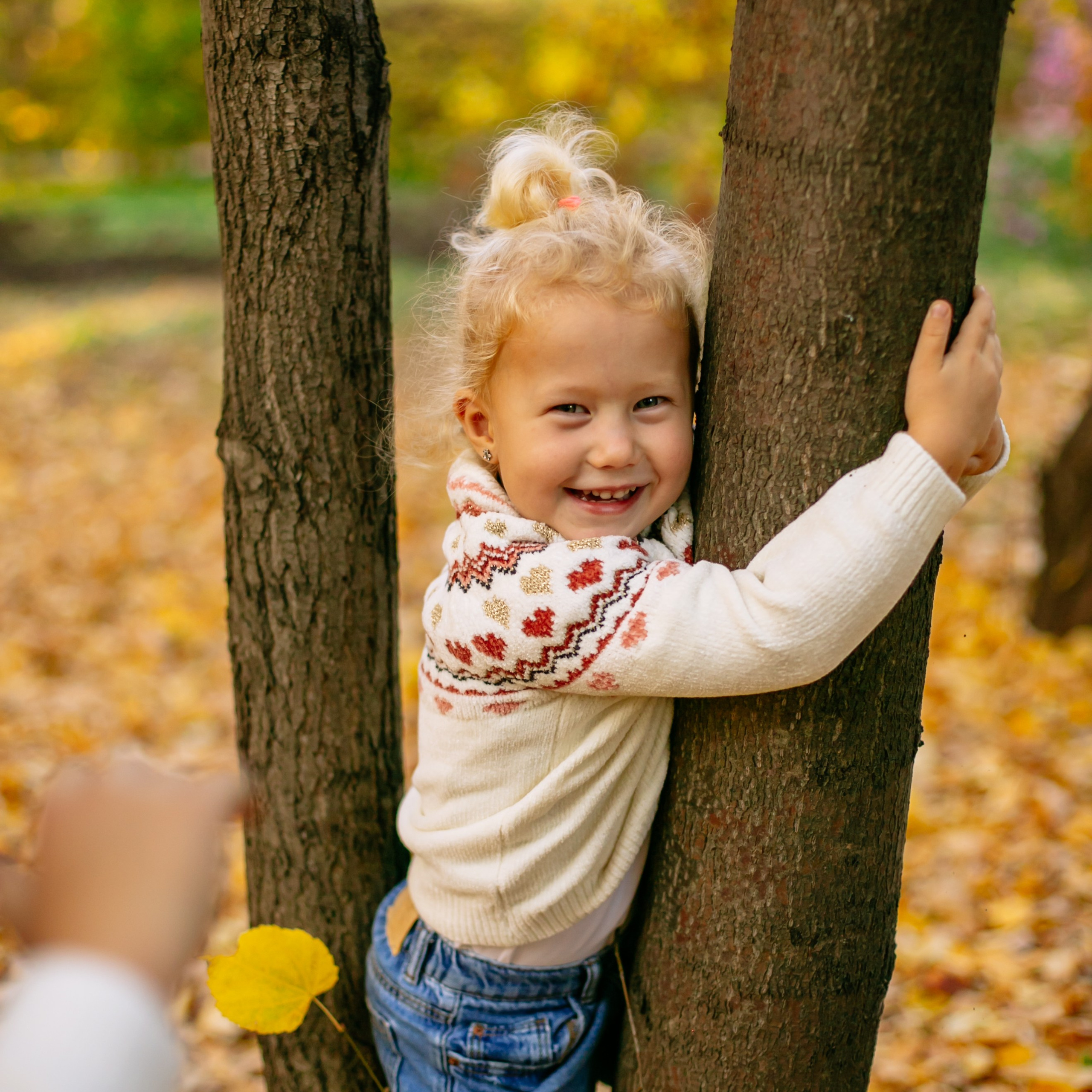 Юля, Анюта, Есения