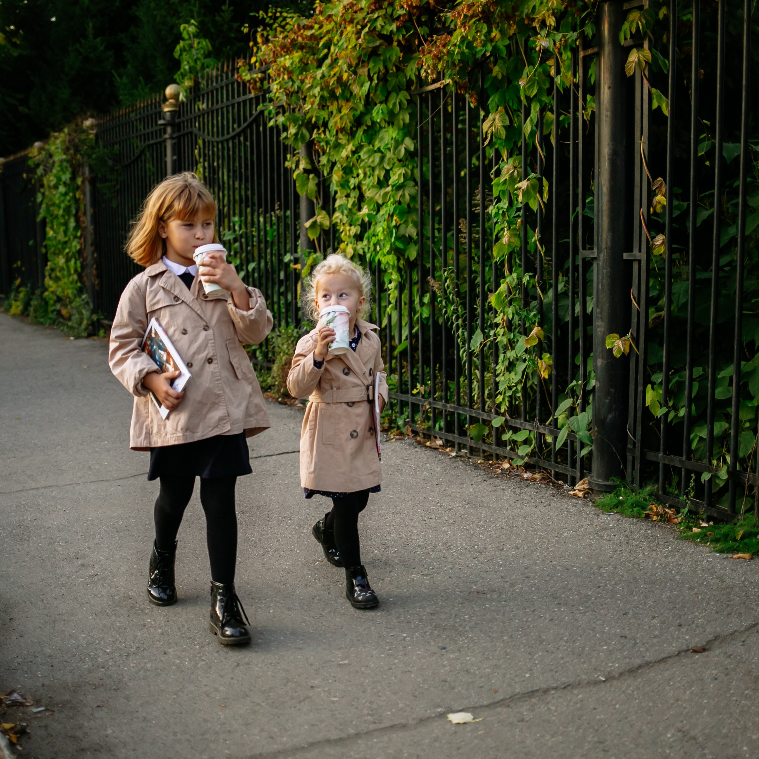 Юля, Анюта, Есения