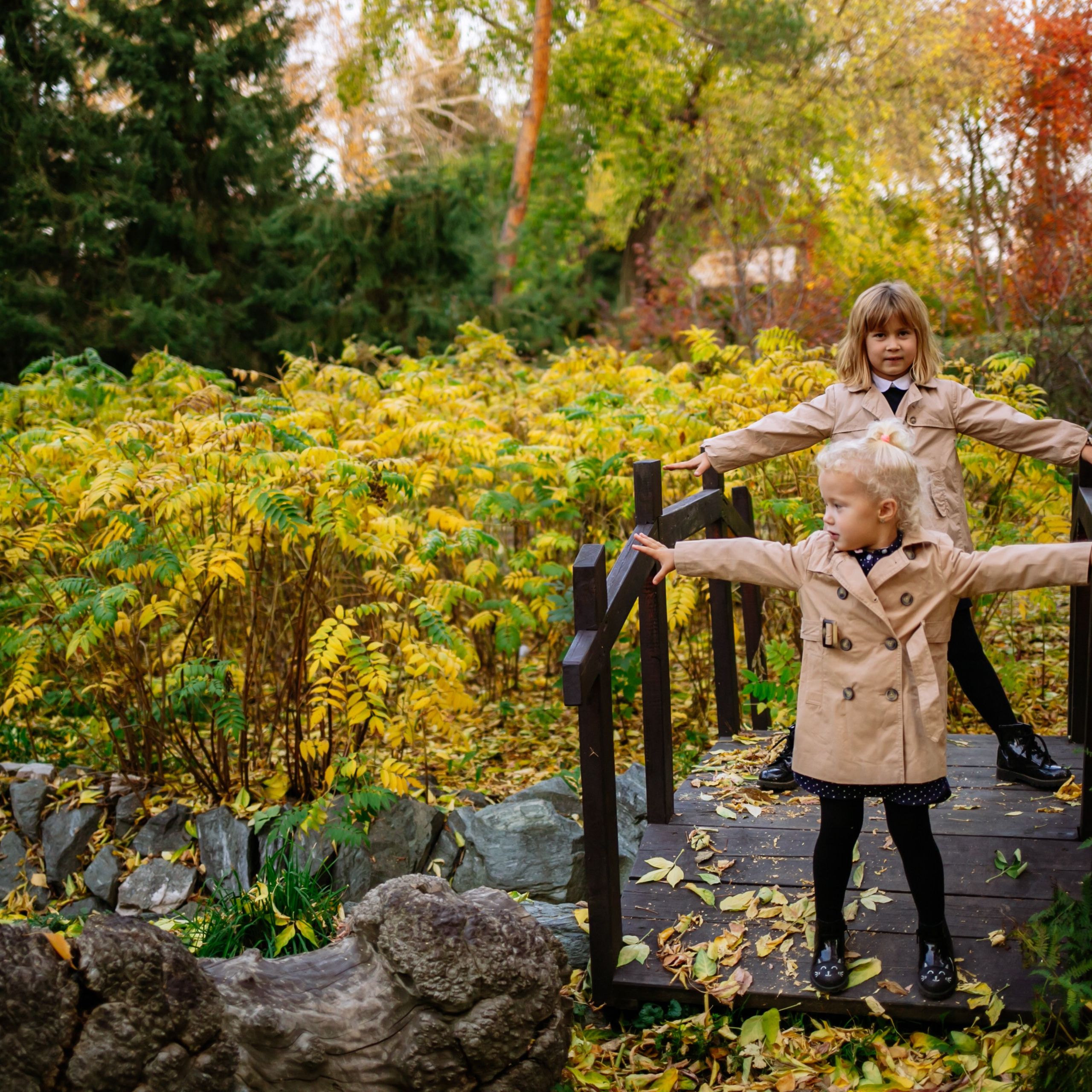 Юля, Анюта, Есения
