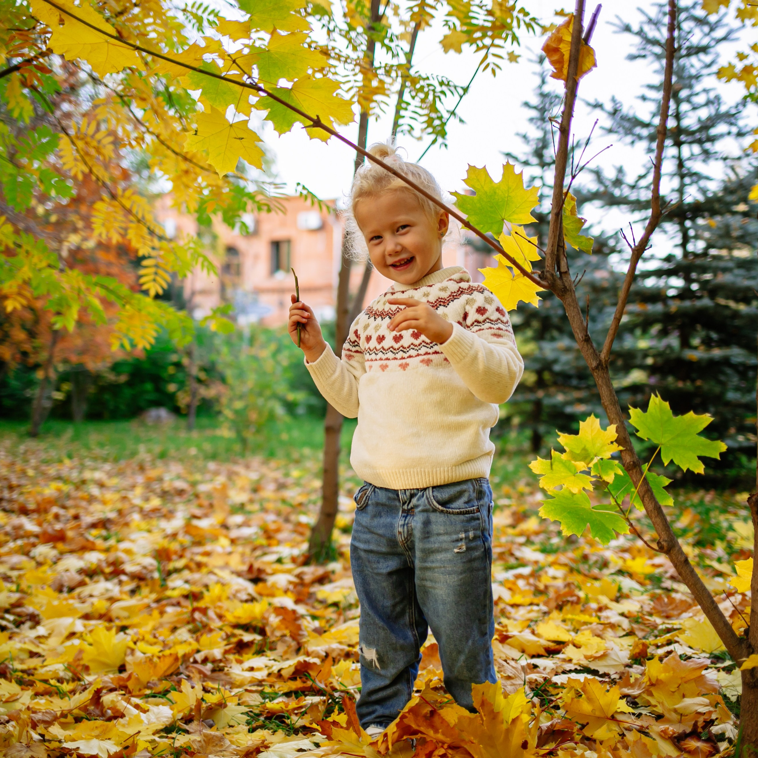 Юля, Анюта, Есения