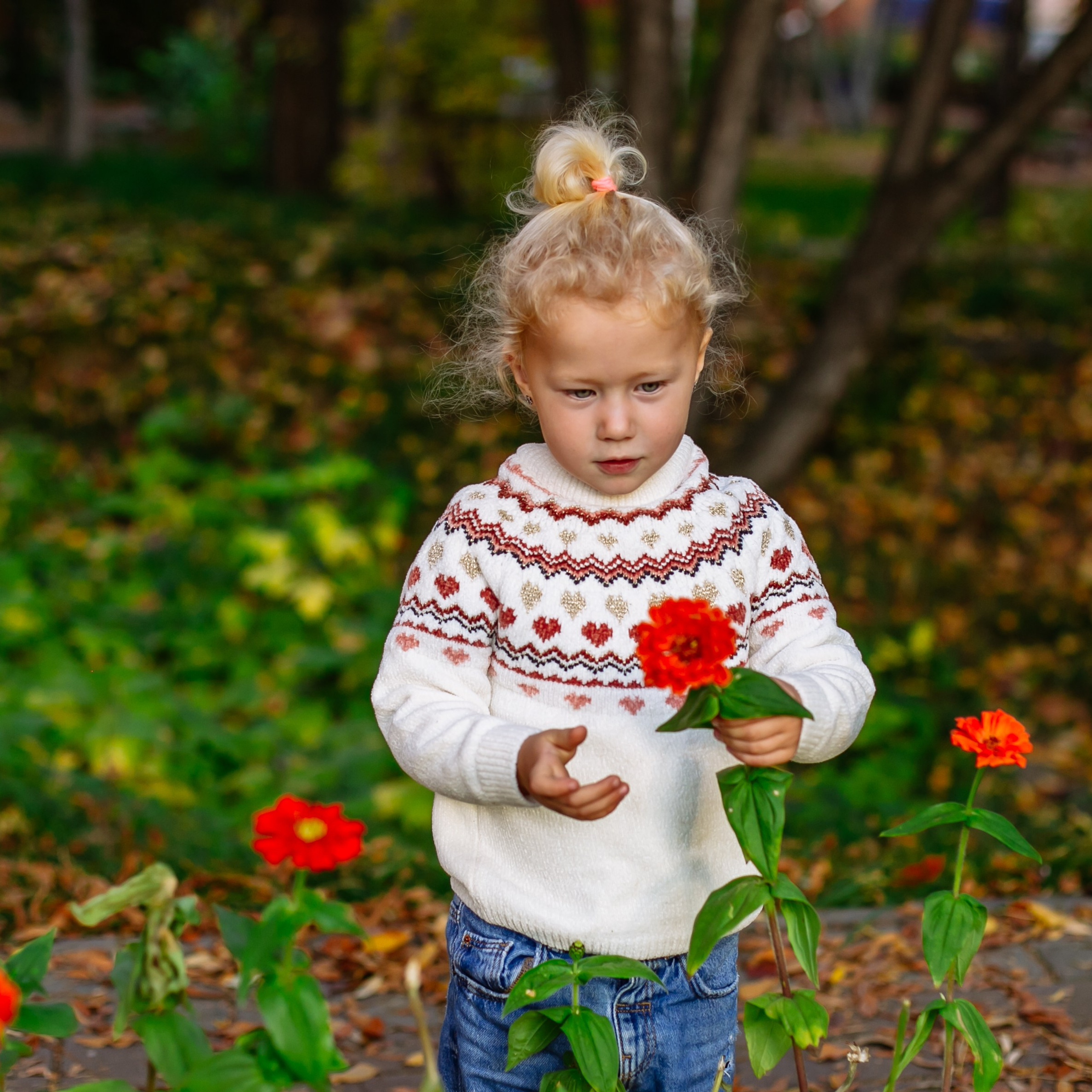 Юля, Анюта, Есения